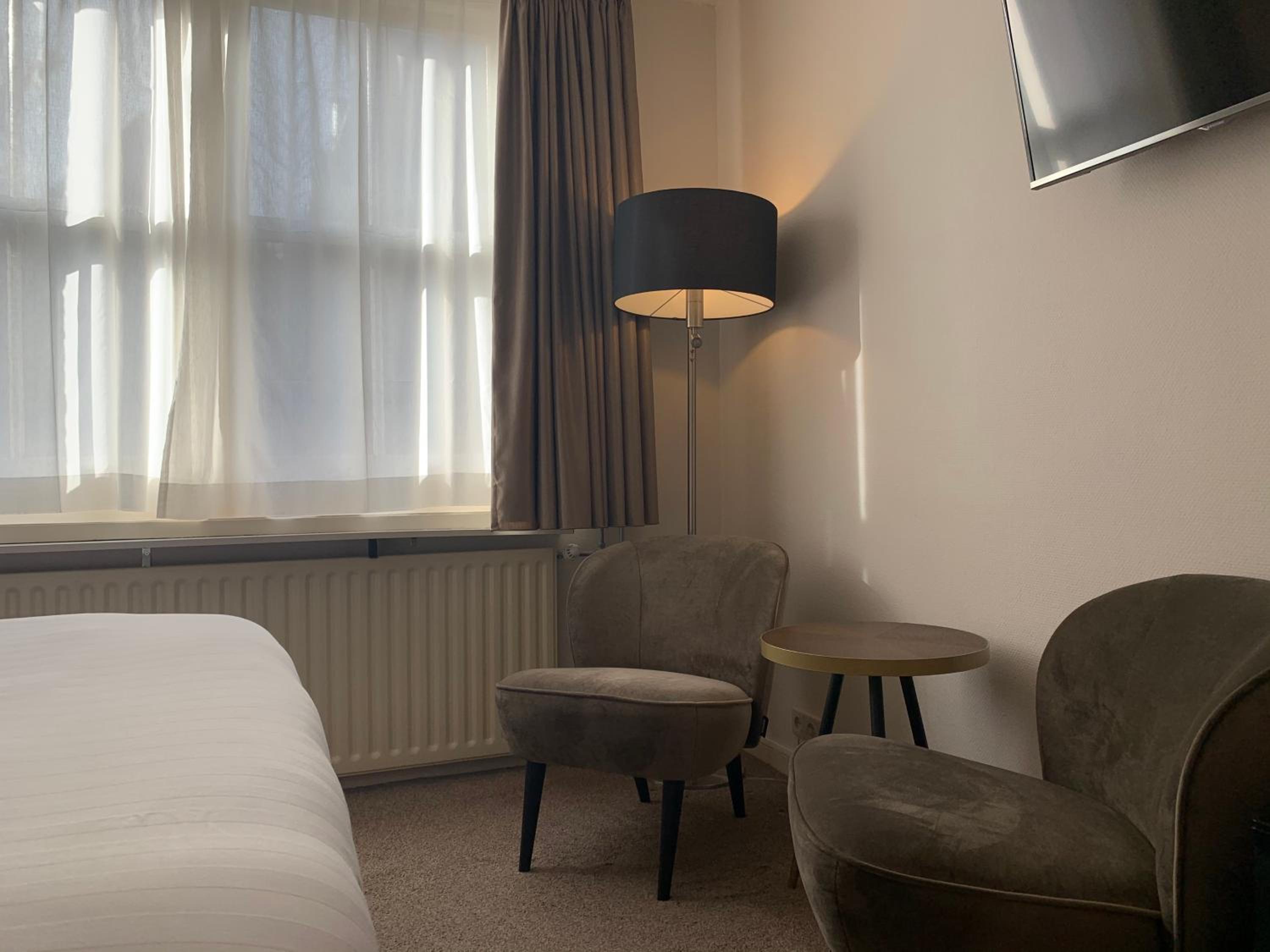 Small Double Room with Canal View photo 3