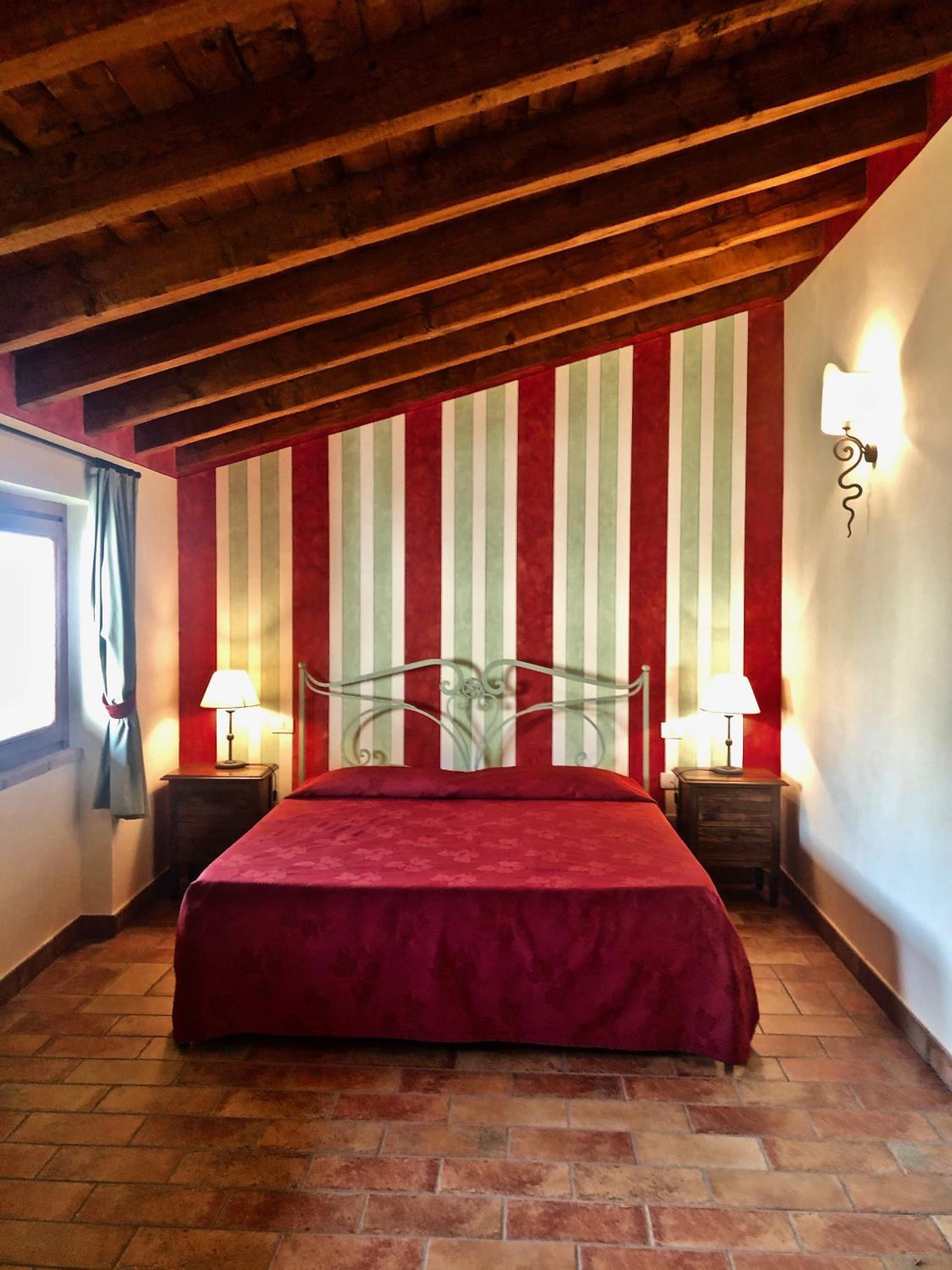 Standard Double Room - Photo 6
