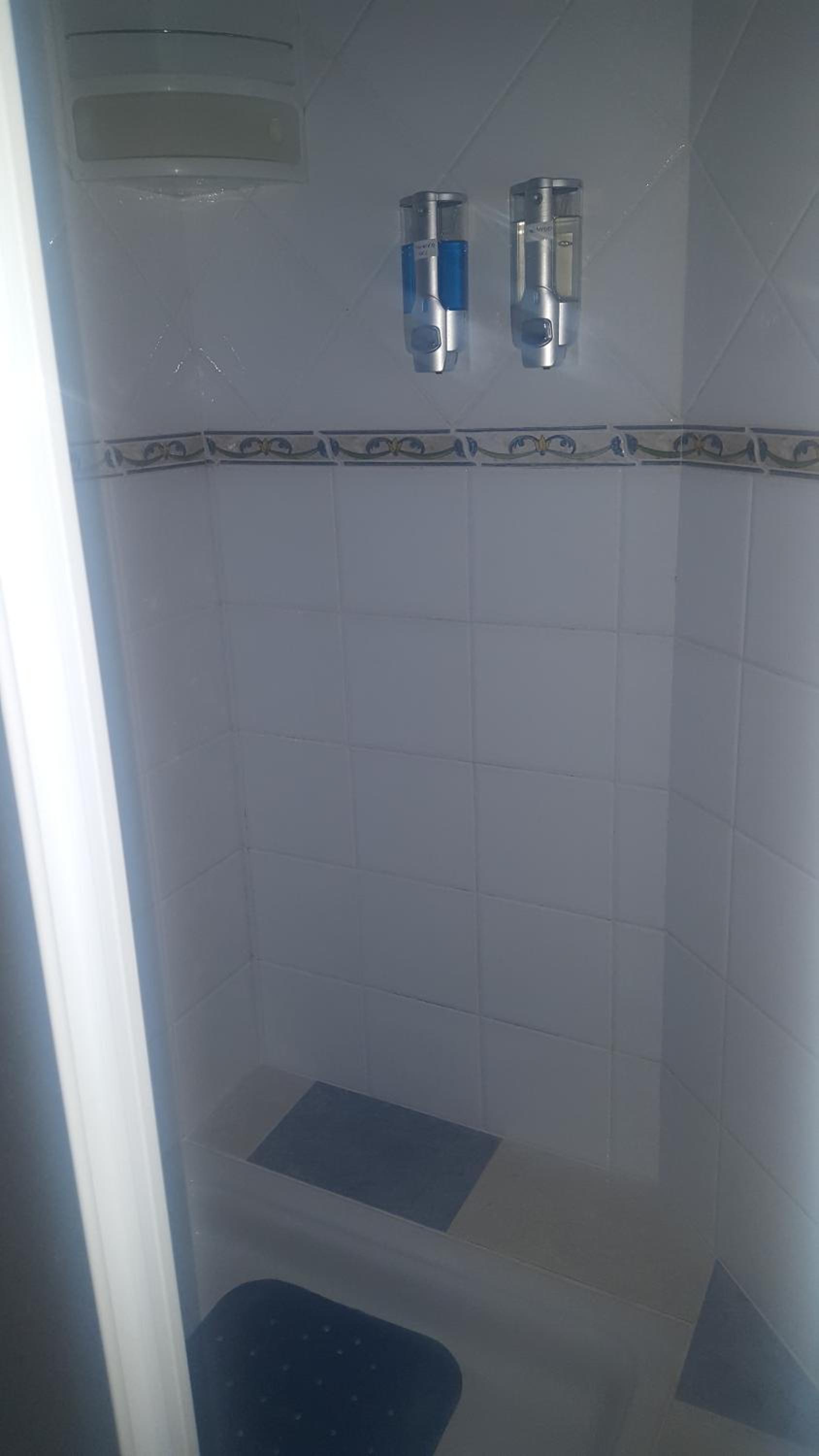 Standard Double Room With Shared Bathroom photo 2