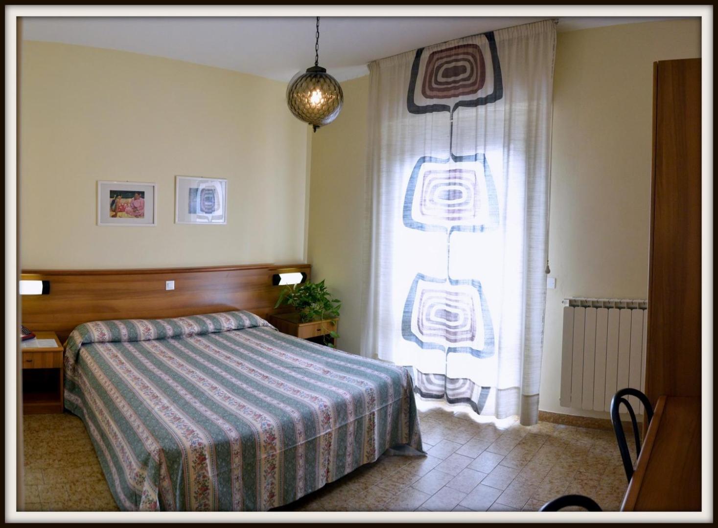 Double Room - Photo 2