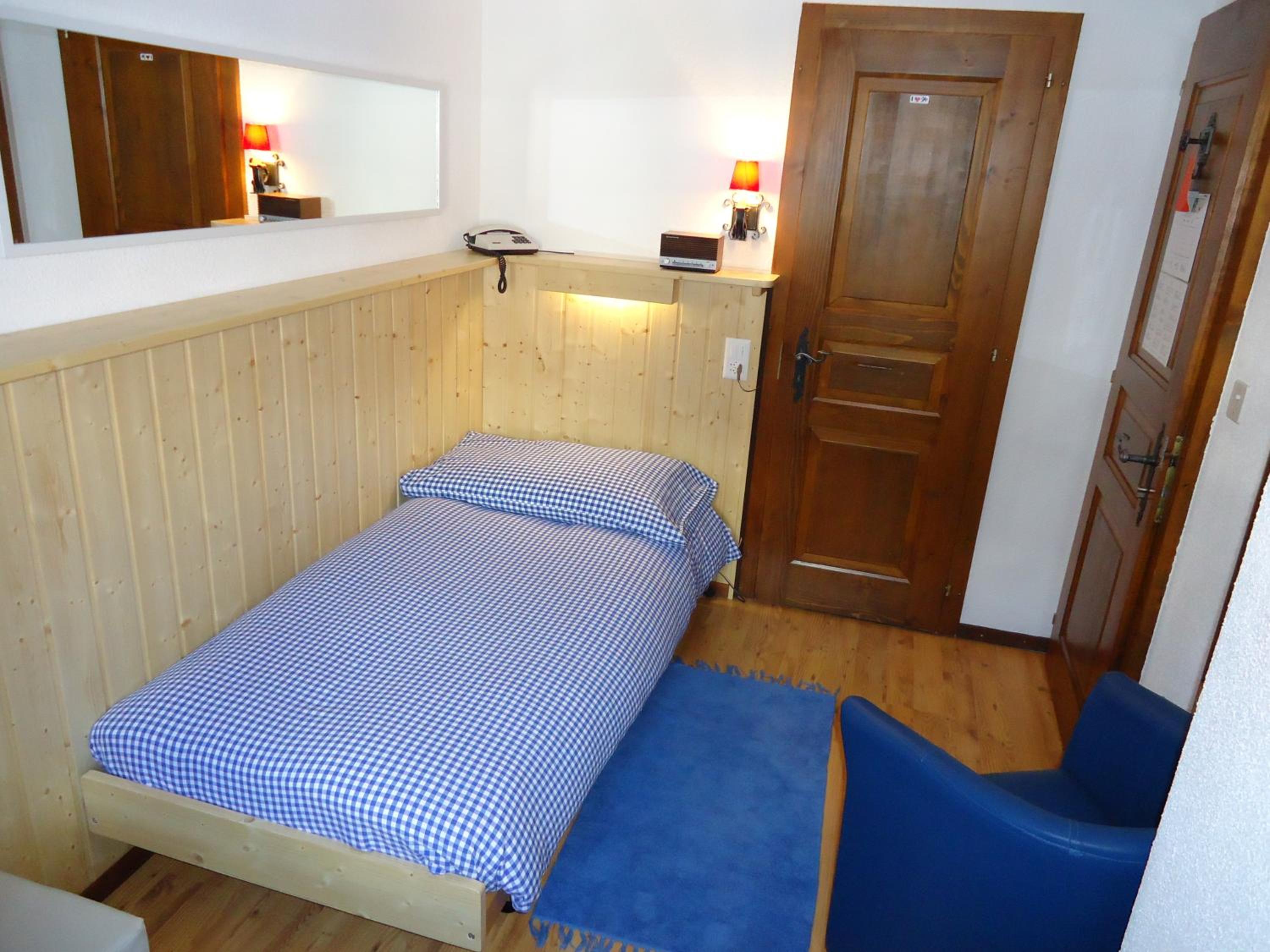 Single Room photo 2