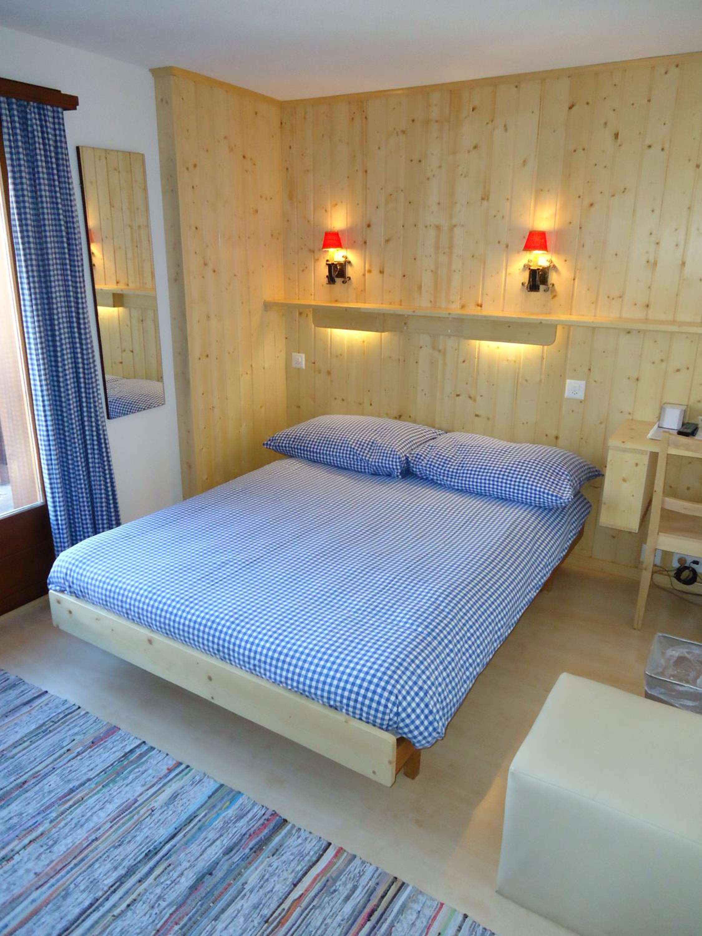 Small Double or Twin Room photo 1