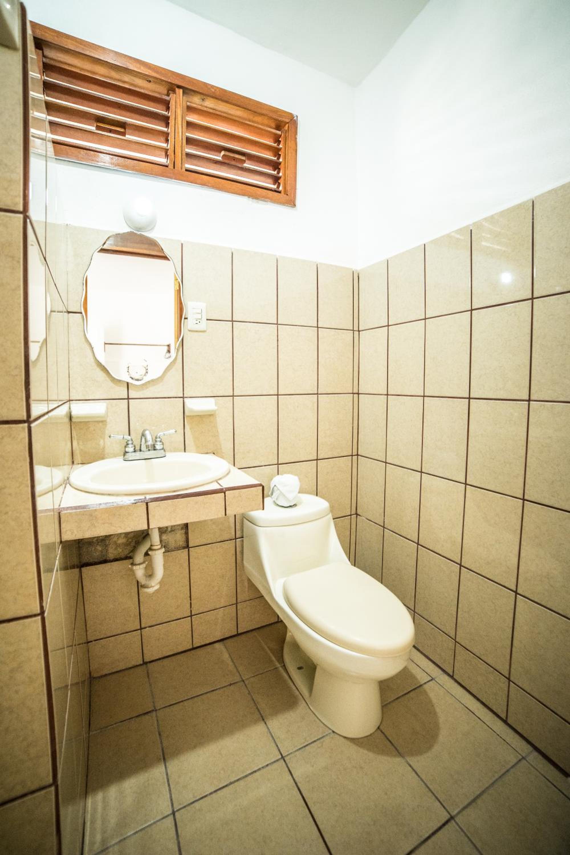 Triple Room with Private Bathroom photo 3