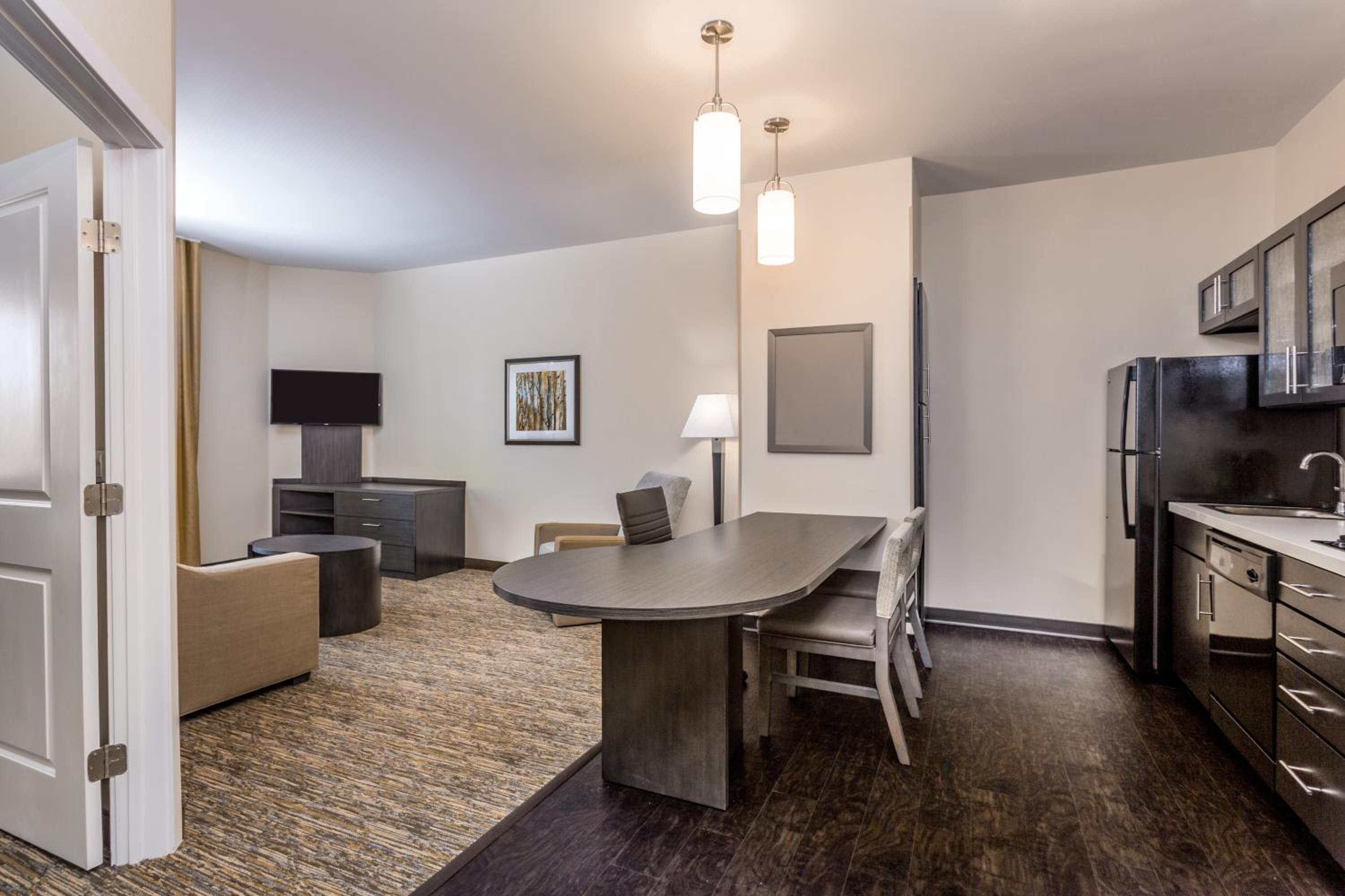 One-Bedroom Suite photo 2