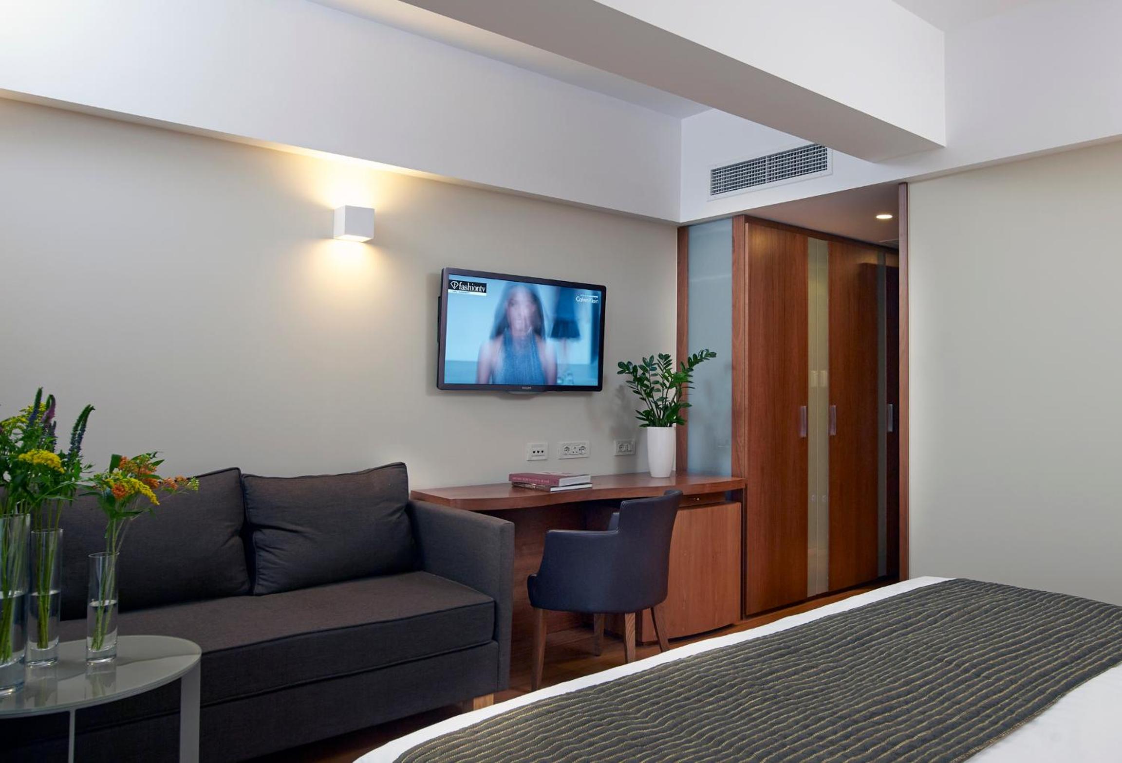 Premium Triple Room