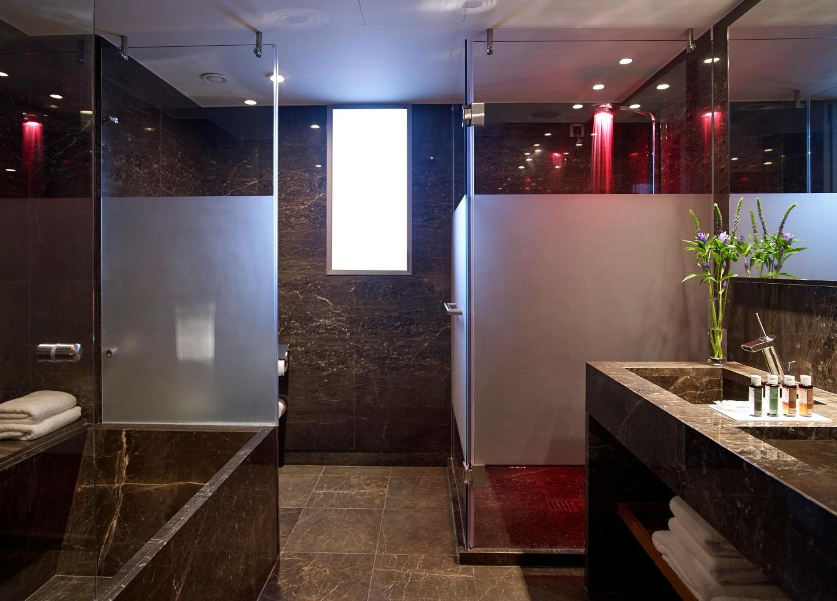 Executive Suite thumbnail 5