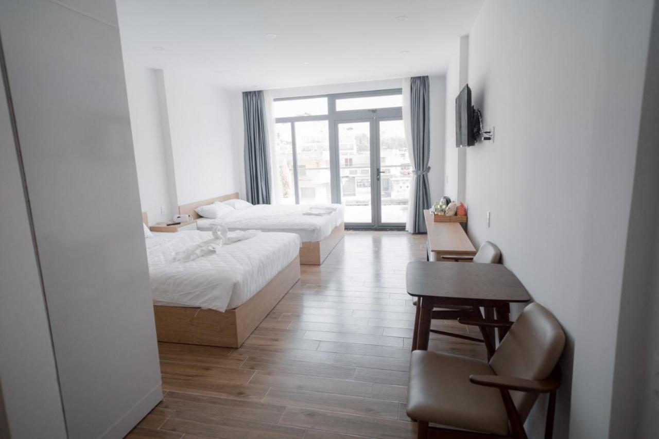 Quadruple Room with Balcony photo 3