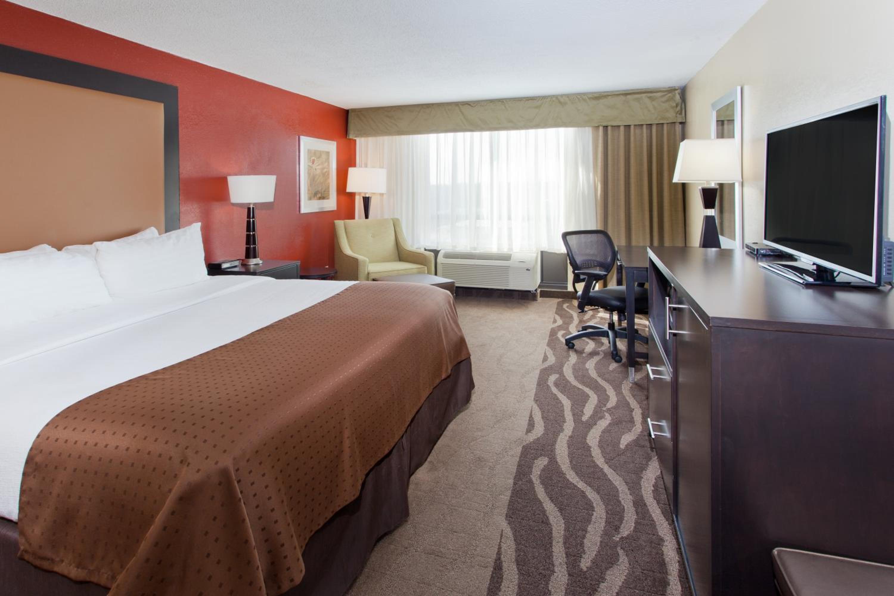 Standard King Room - Photo 1