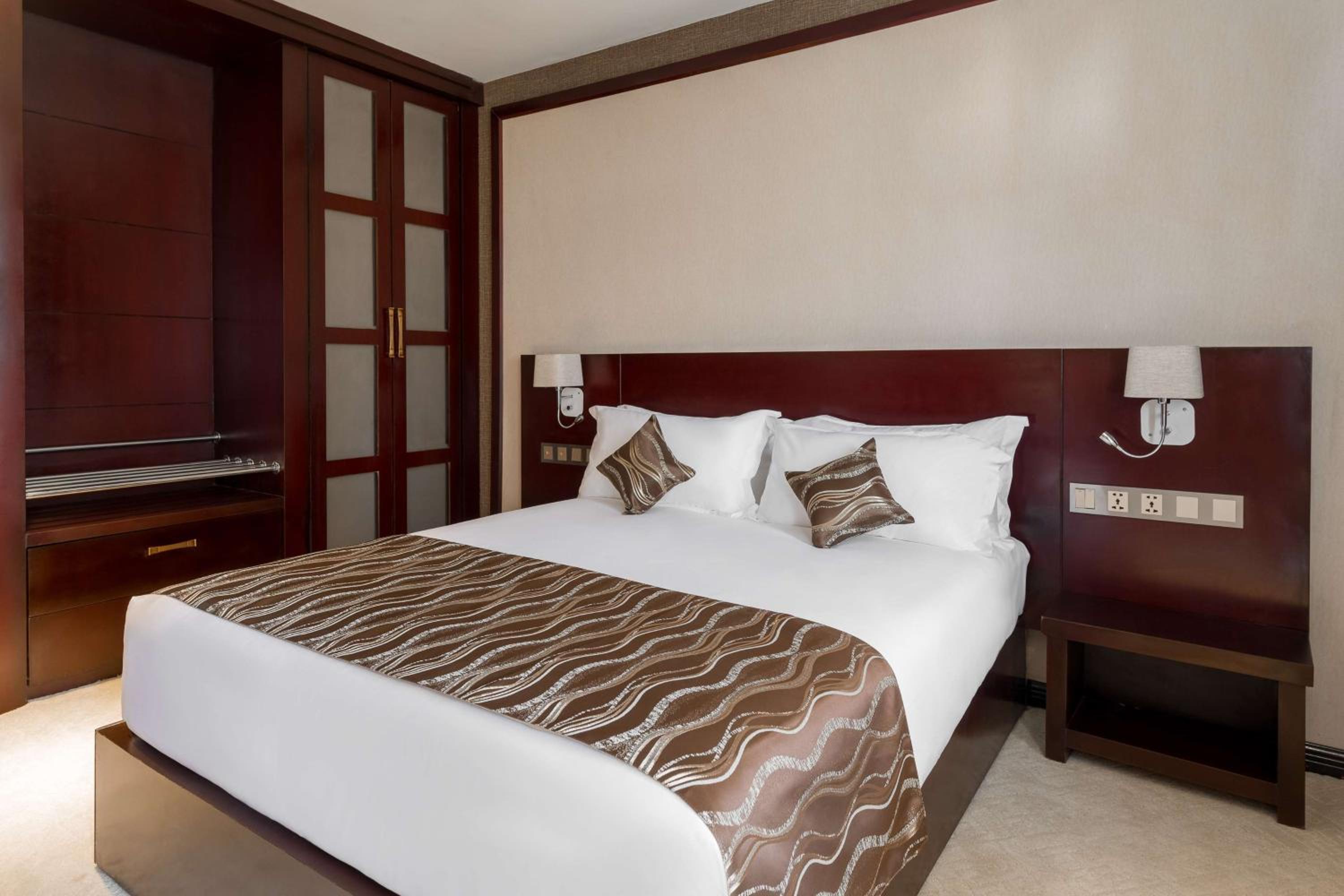 Standard Queen Room - Photo 3