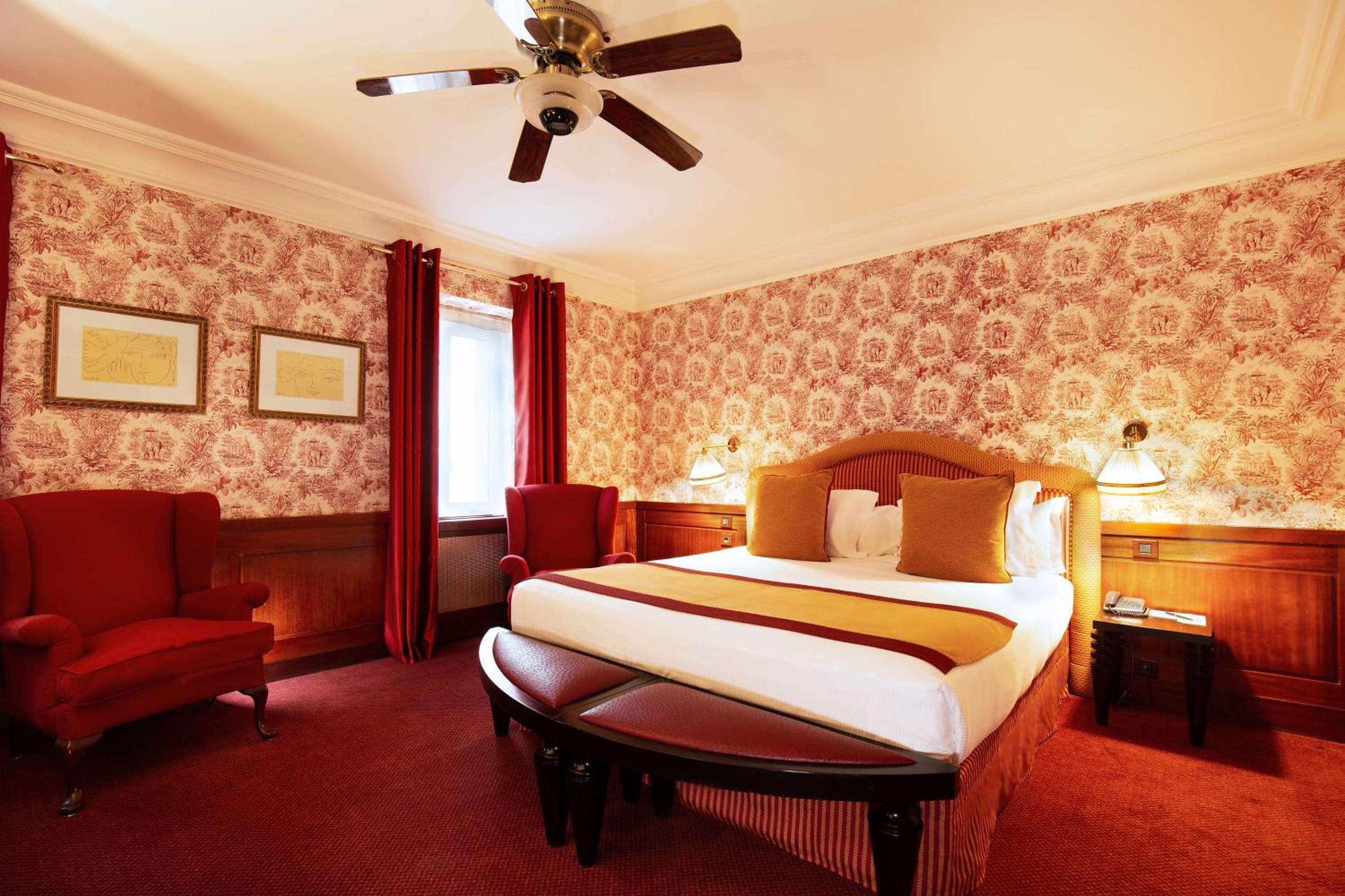Deluxe Queen Room - Non-Smoking - Photo 1