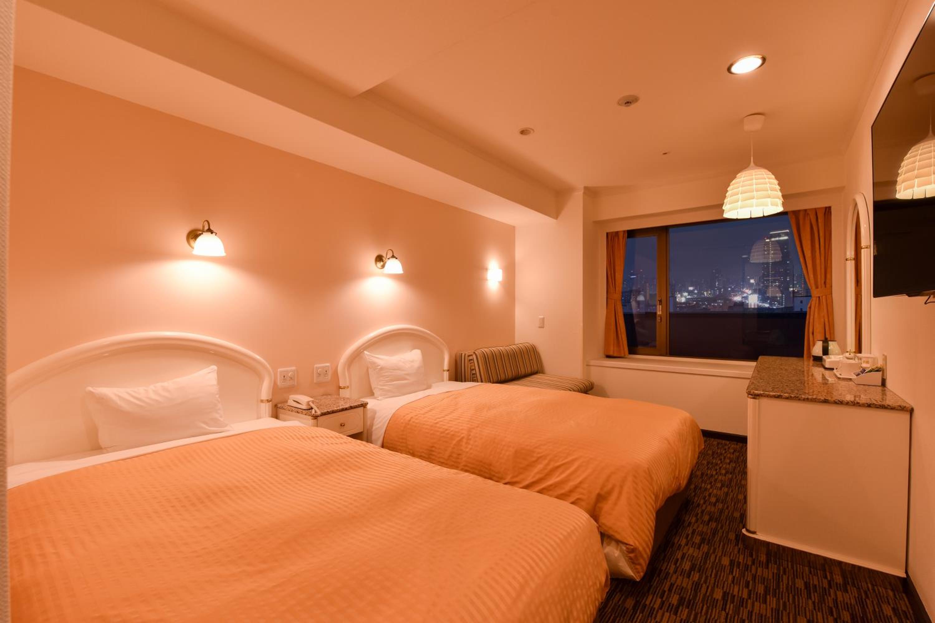 Twin Room - Non-Smoking - Photo 15