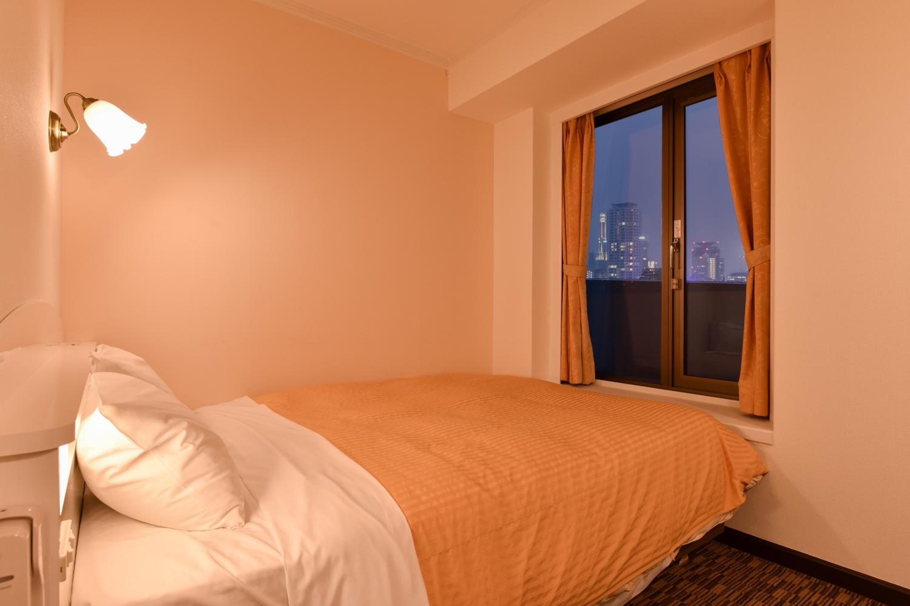 Double Room - Non-Smoking  - Photo 5