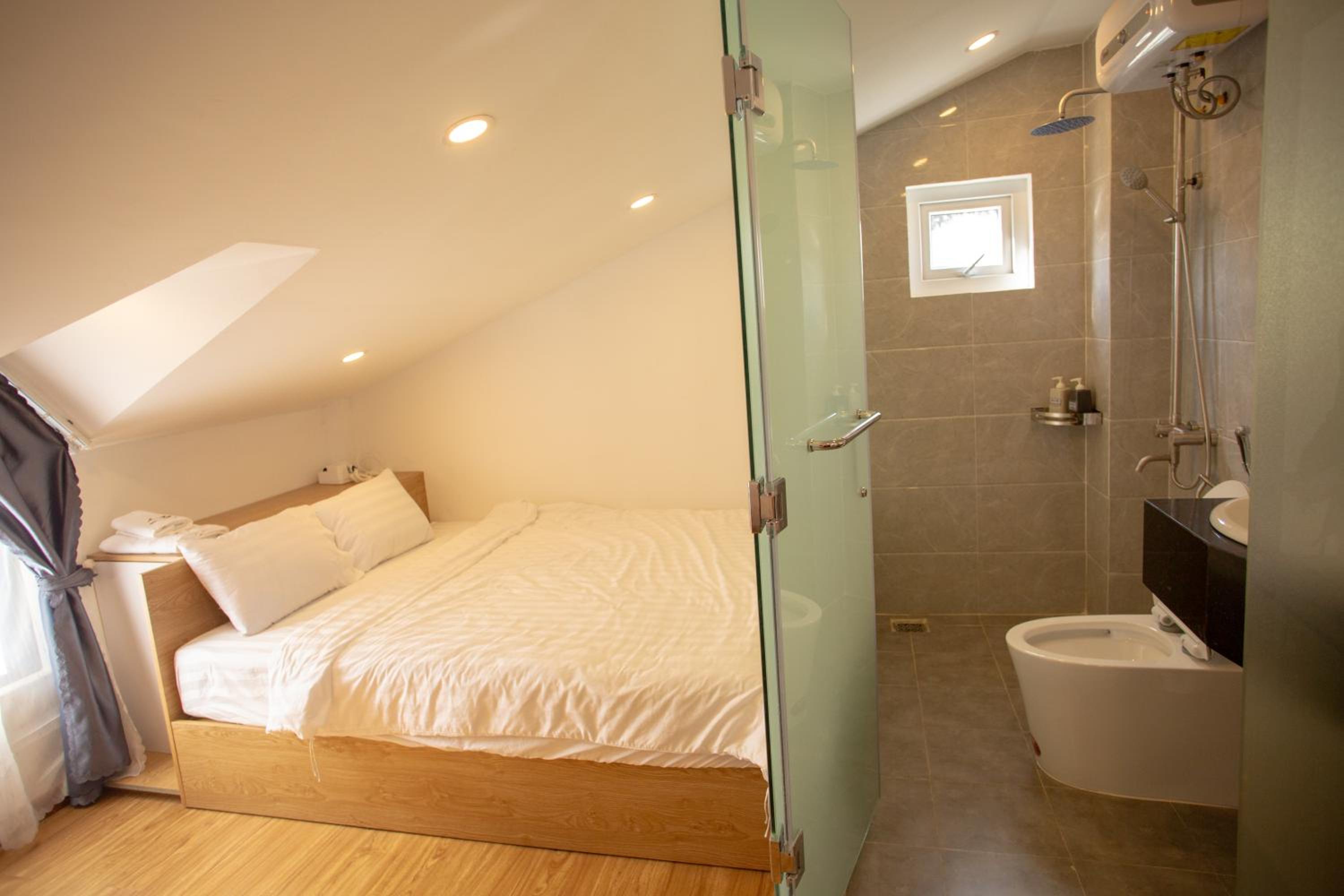 Double Room with Private Bathroom photo 3