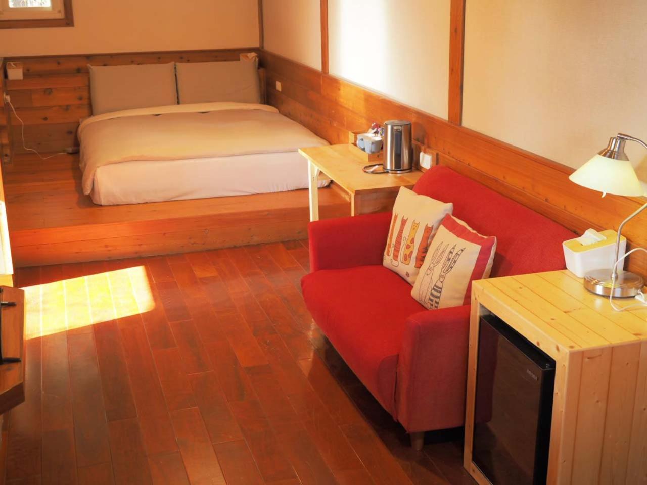 Deluxe Double Room with Bathtub photo 3