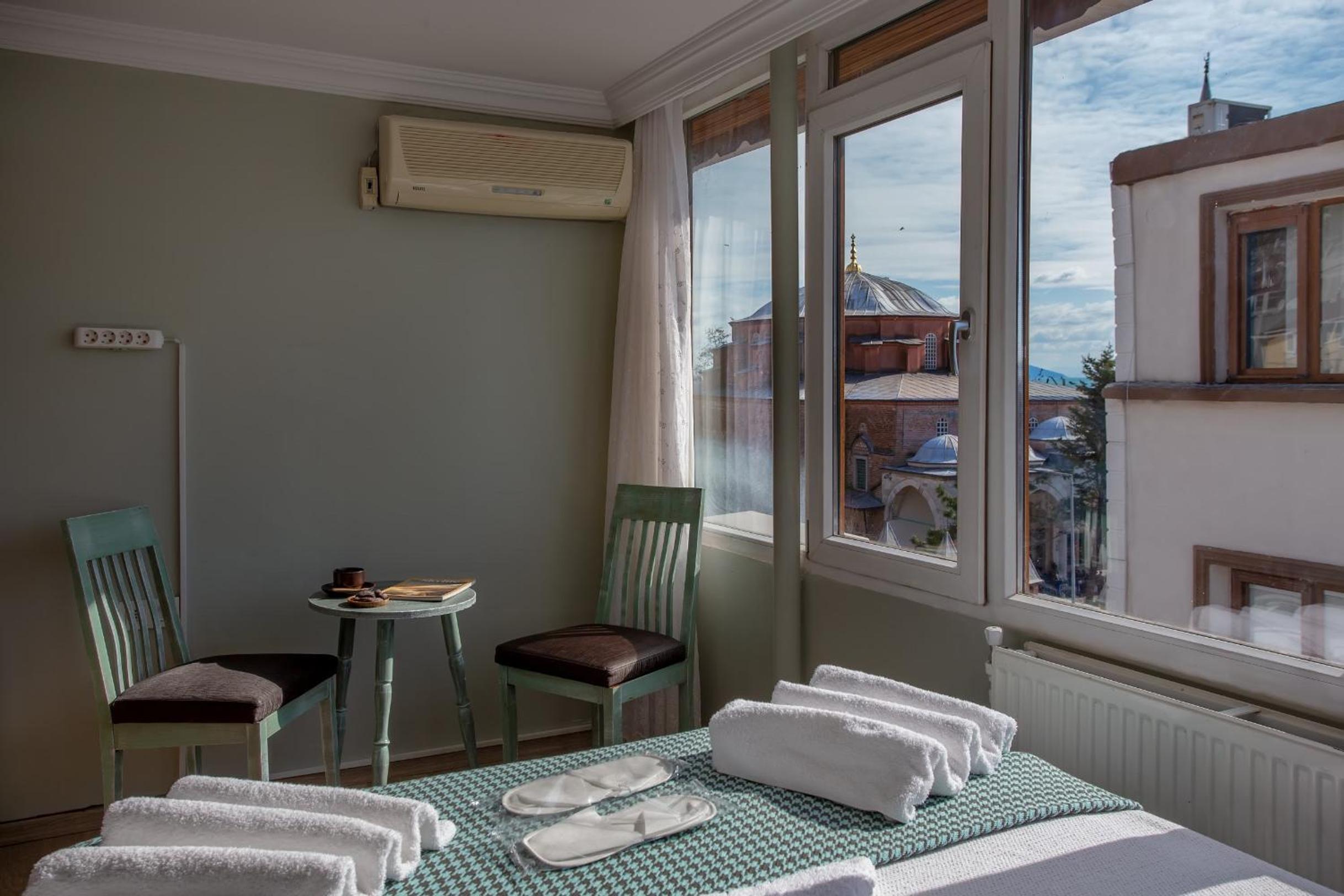 Deluxe Triple Room with Sea View
