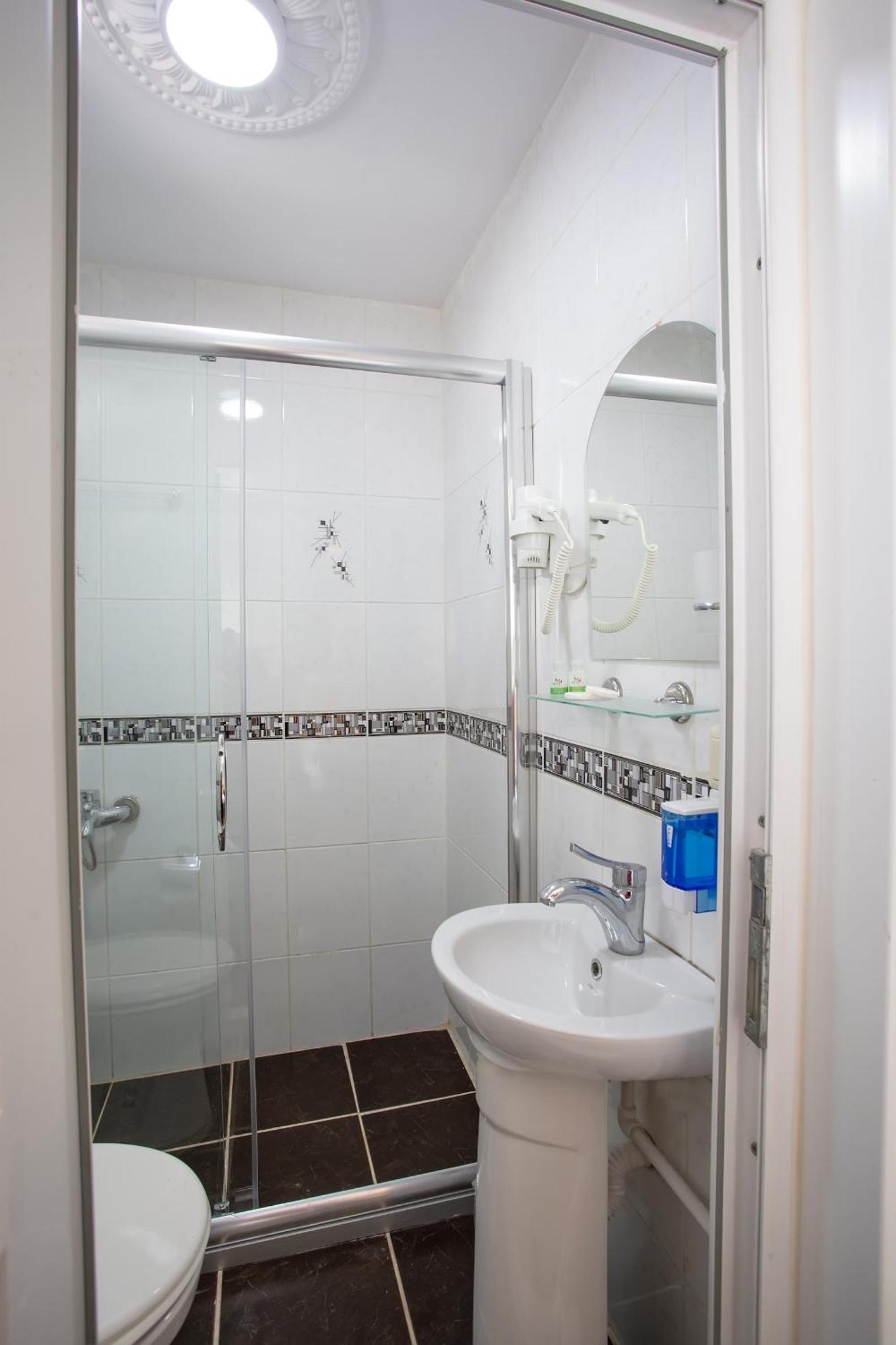 Standard Single Room photo 3