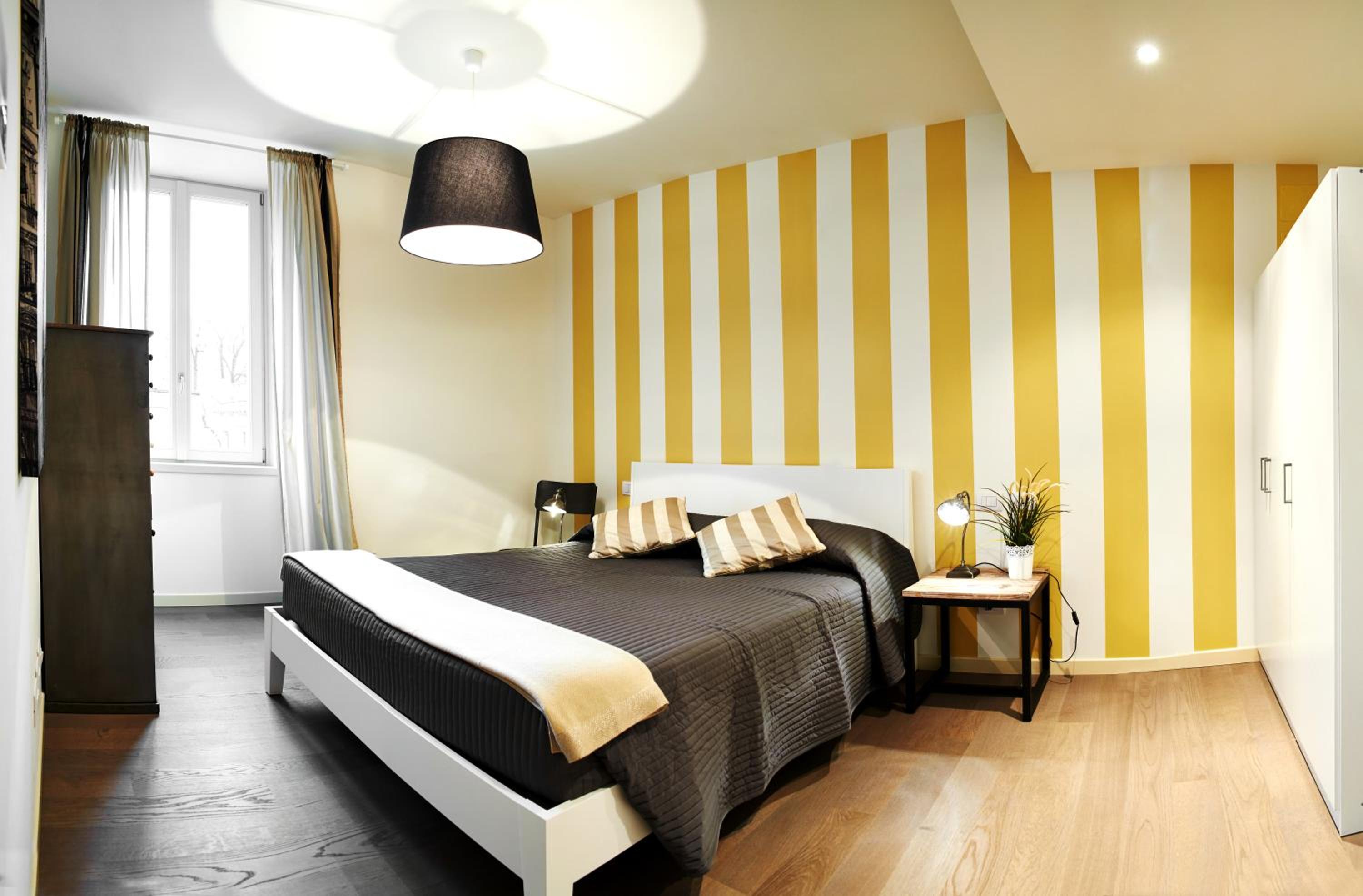 One-Bedroom Apartment - Photo 14