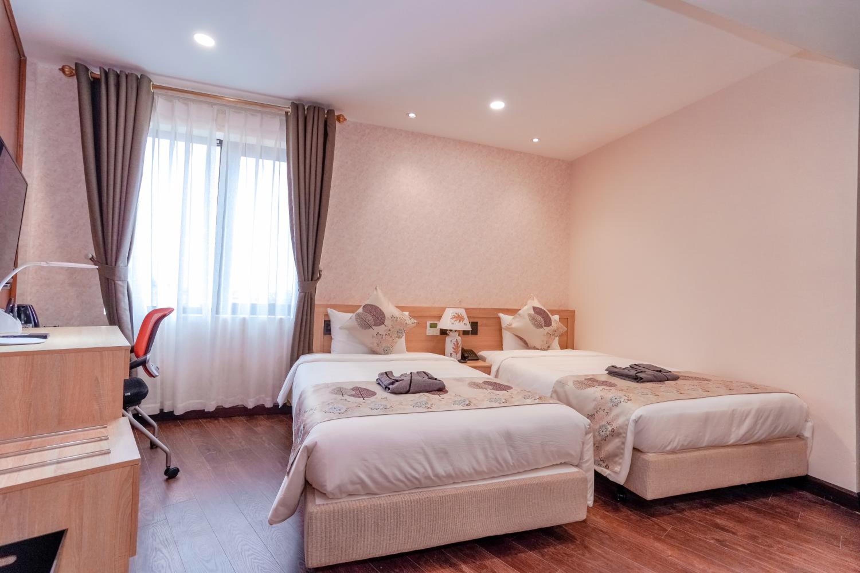 Twin Room - Photo 7