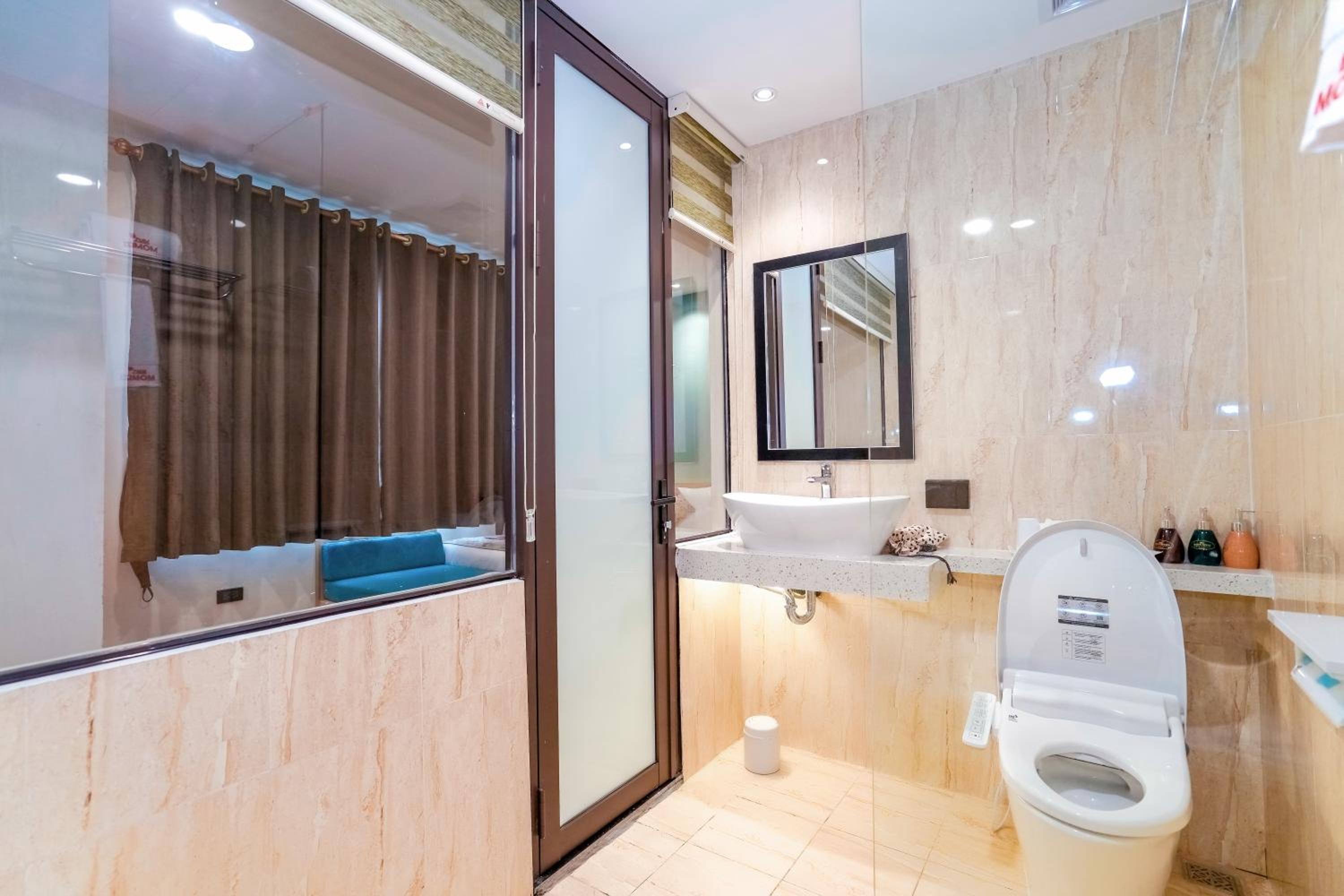 Suite - Photo 3
