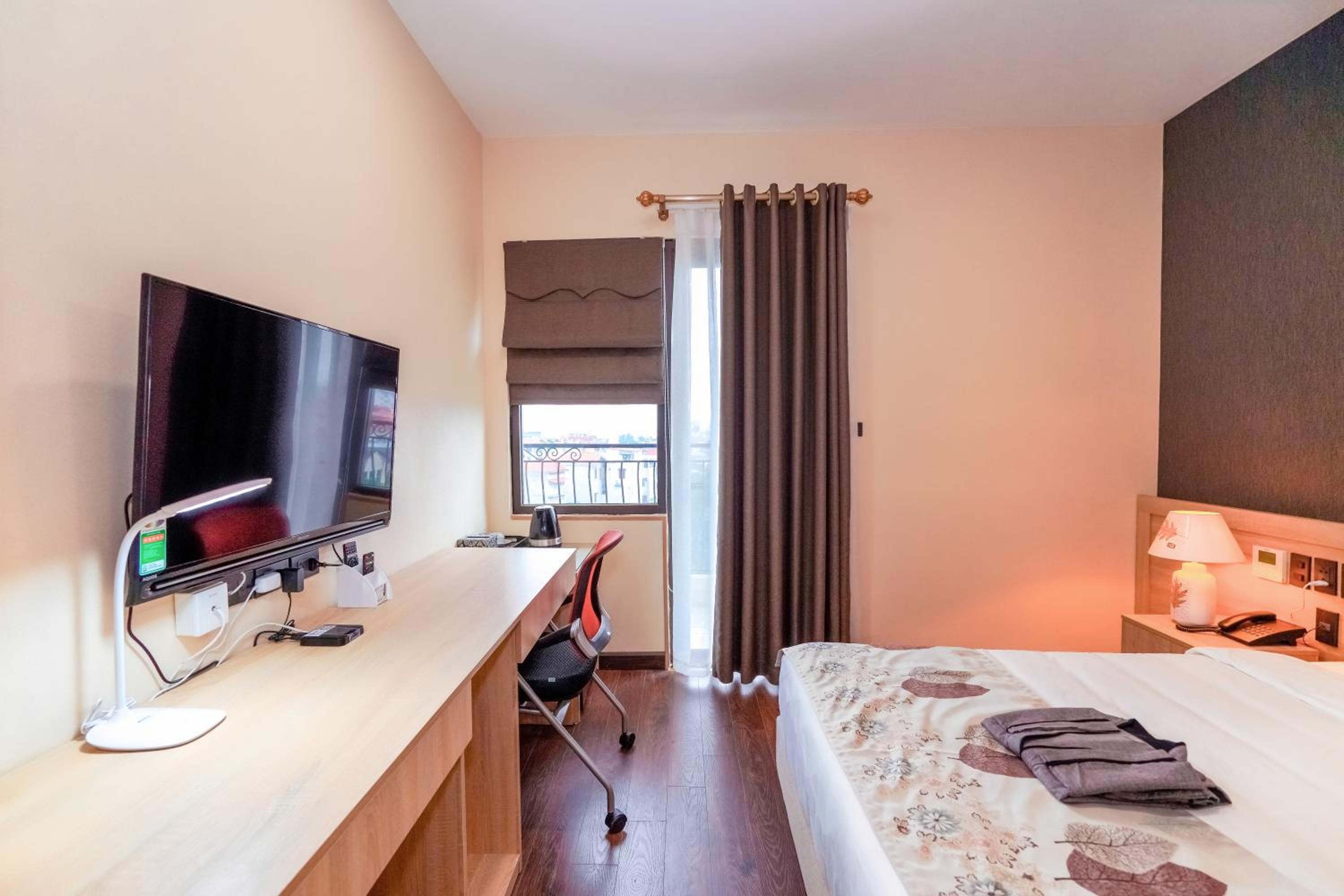 Suite - Photo 10