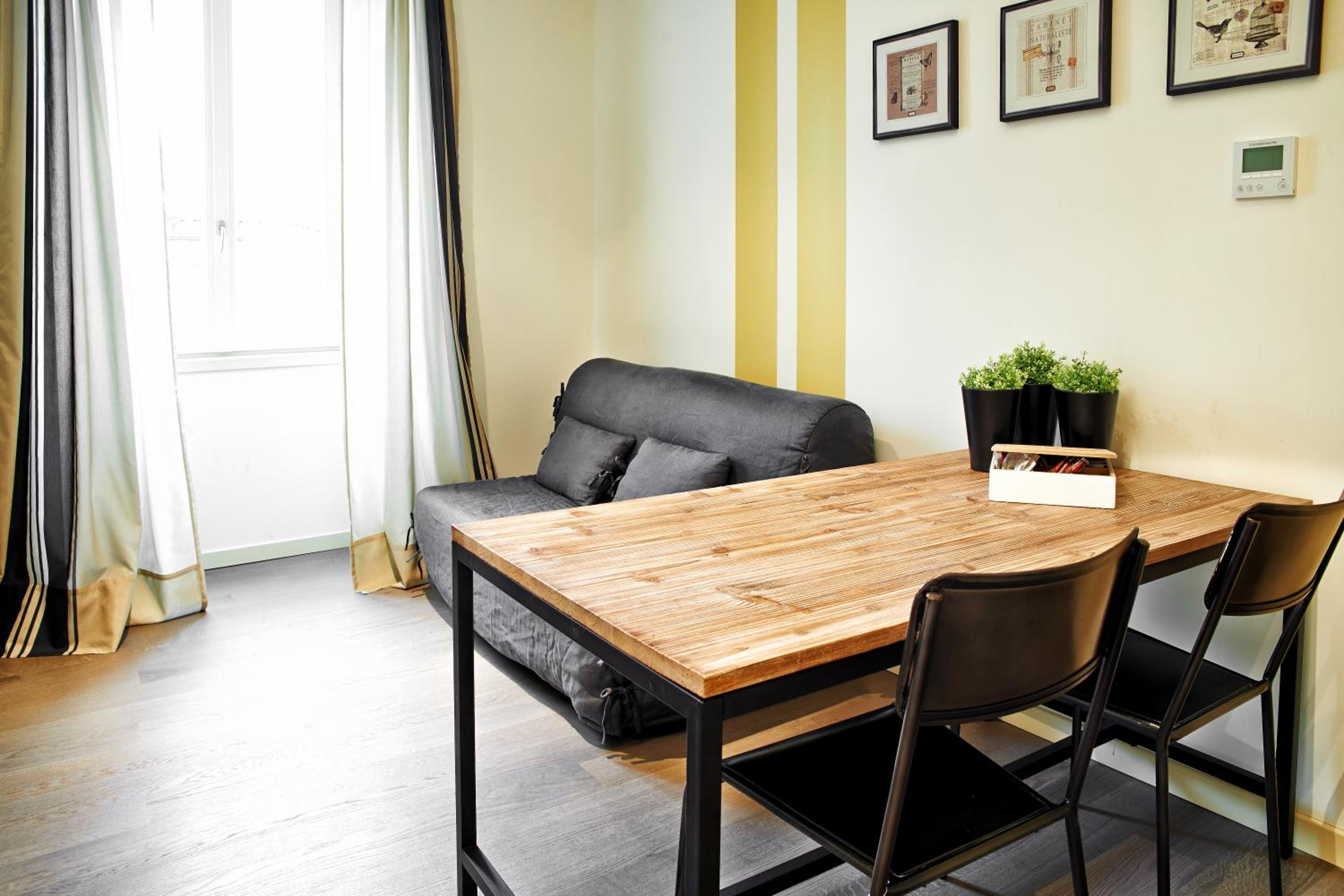 One-Bedroom Apartment - Photo 24