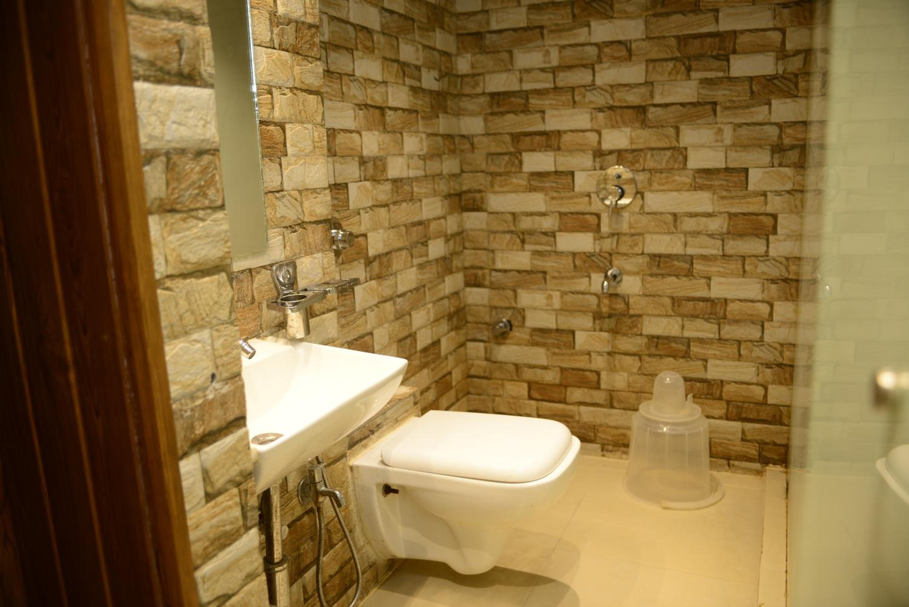 Deluxe Triple Room - Photo 3