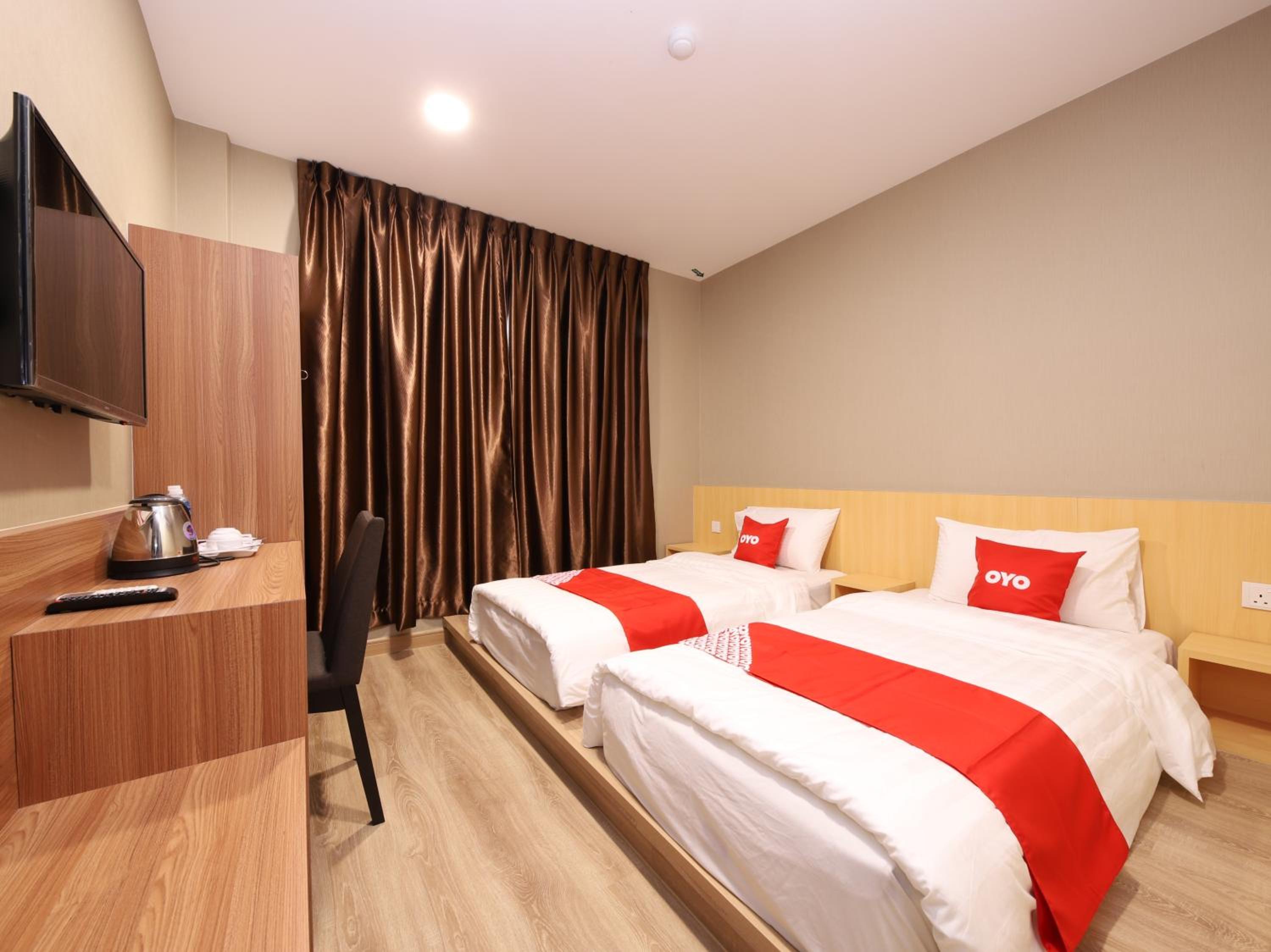 Deluxe Twin Room photo 2
