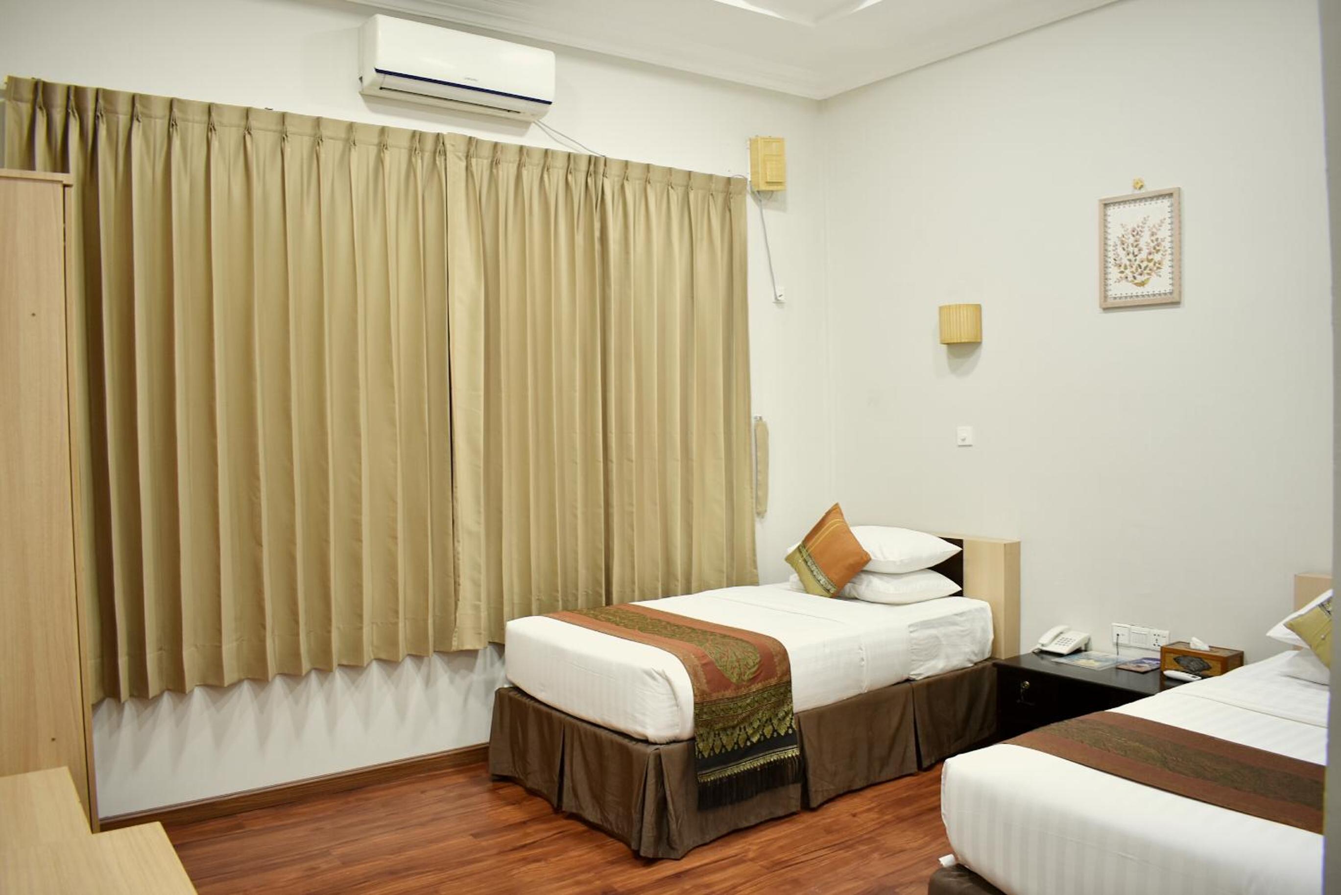 Deluxe Twin Room (Ground Floor)