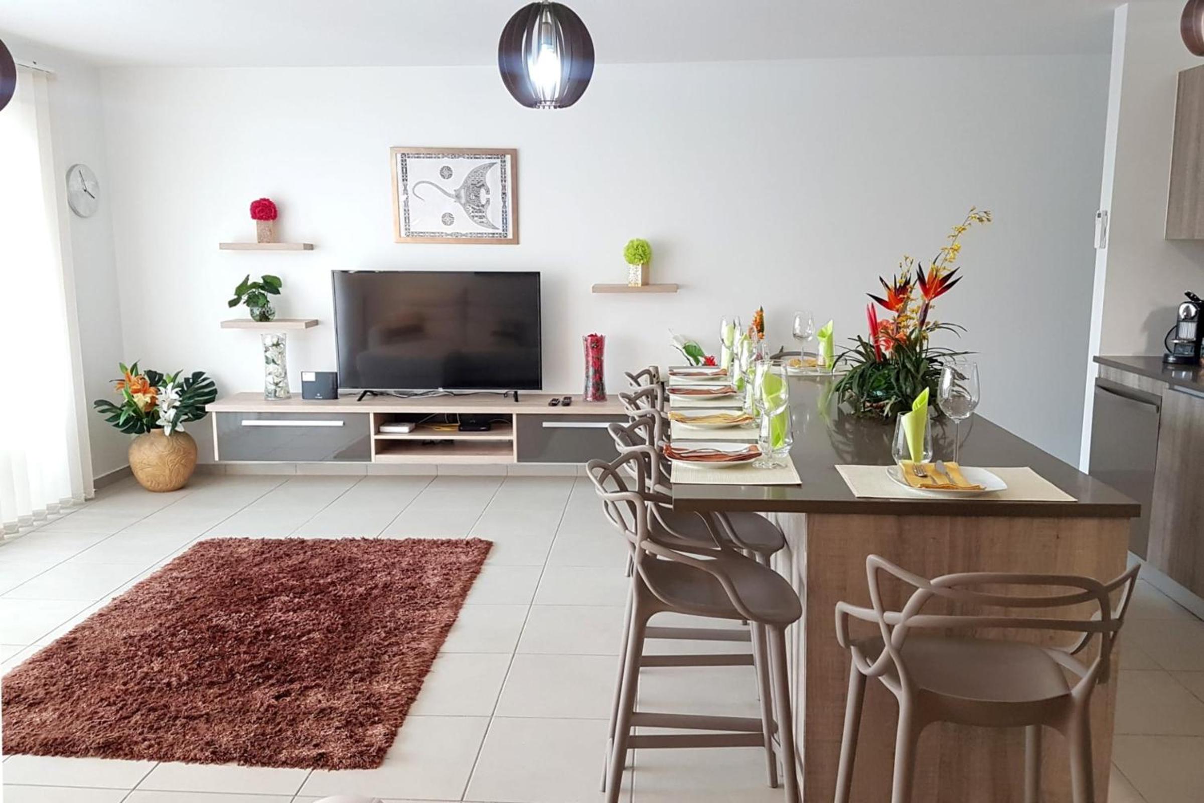 Apartment photo 2