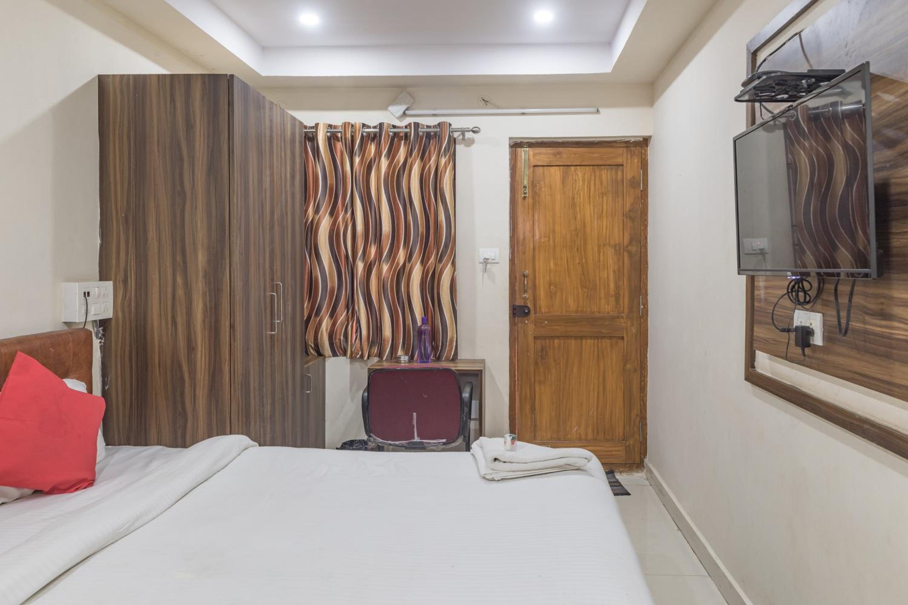 Deluxe Double Room photo 2