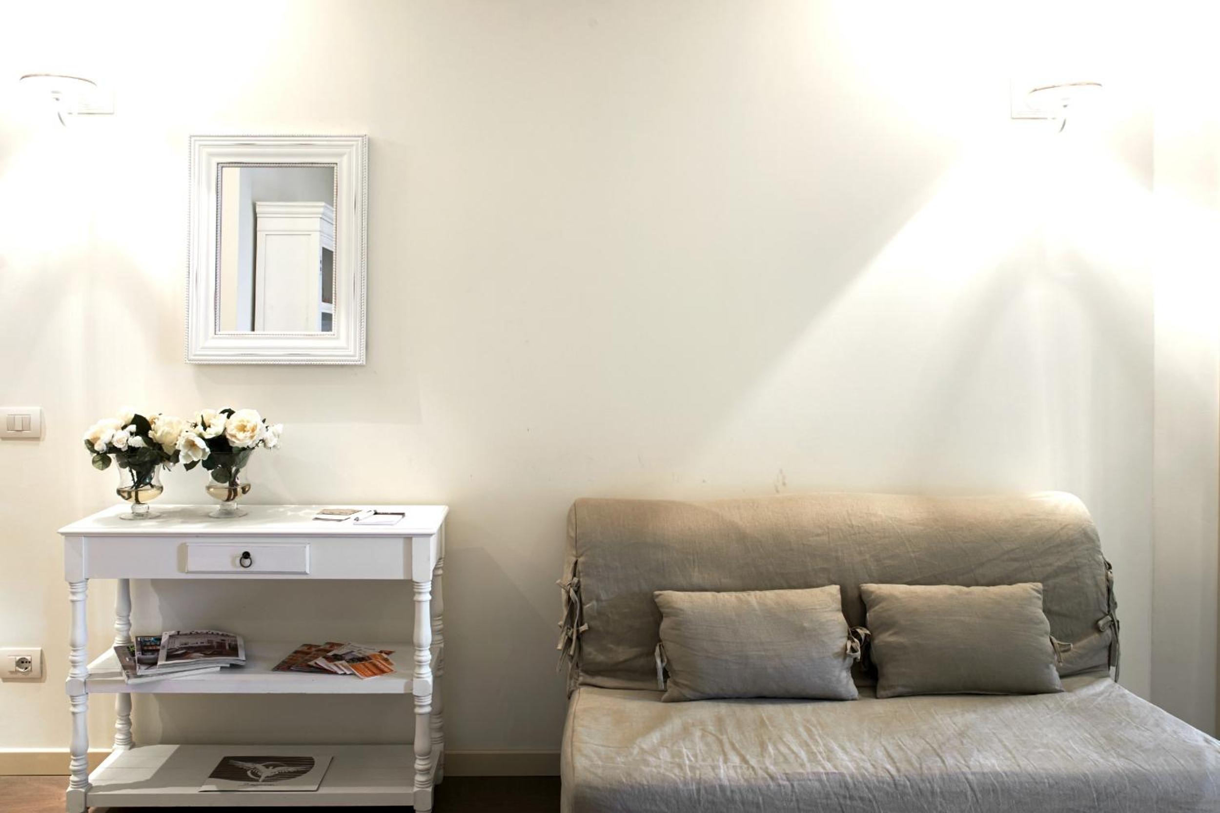 Two-Bedroom Apartment - Photo 45