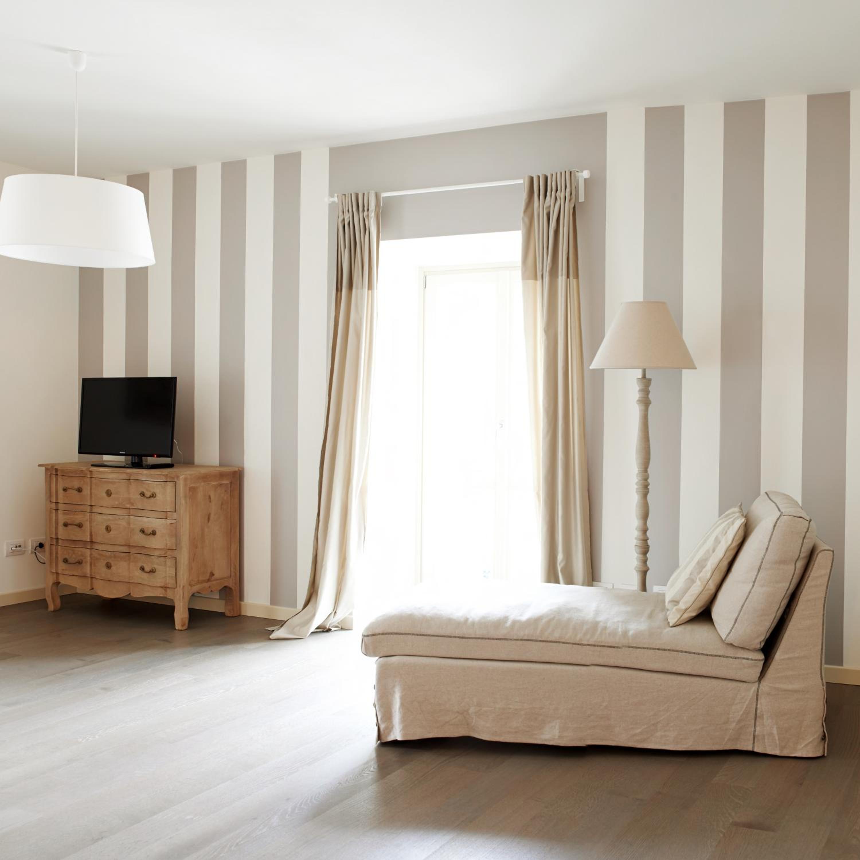 Two-Bedroom Apartment - Photo 31