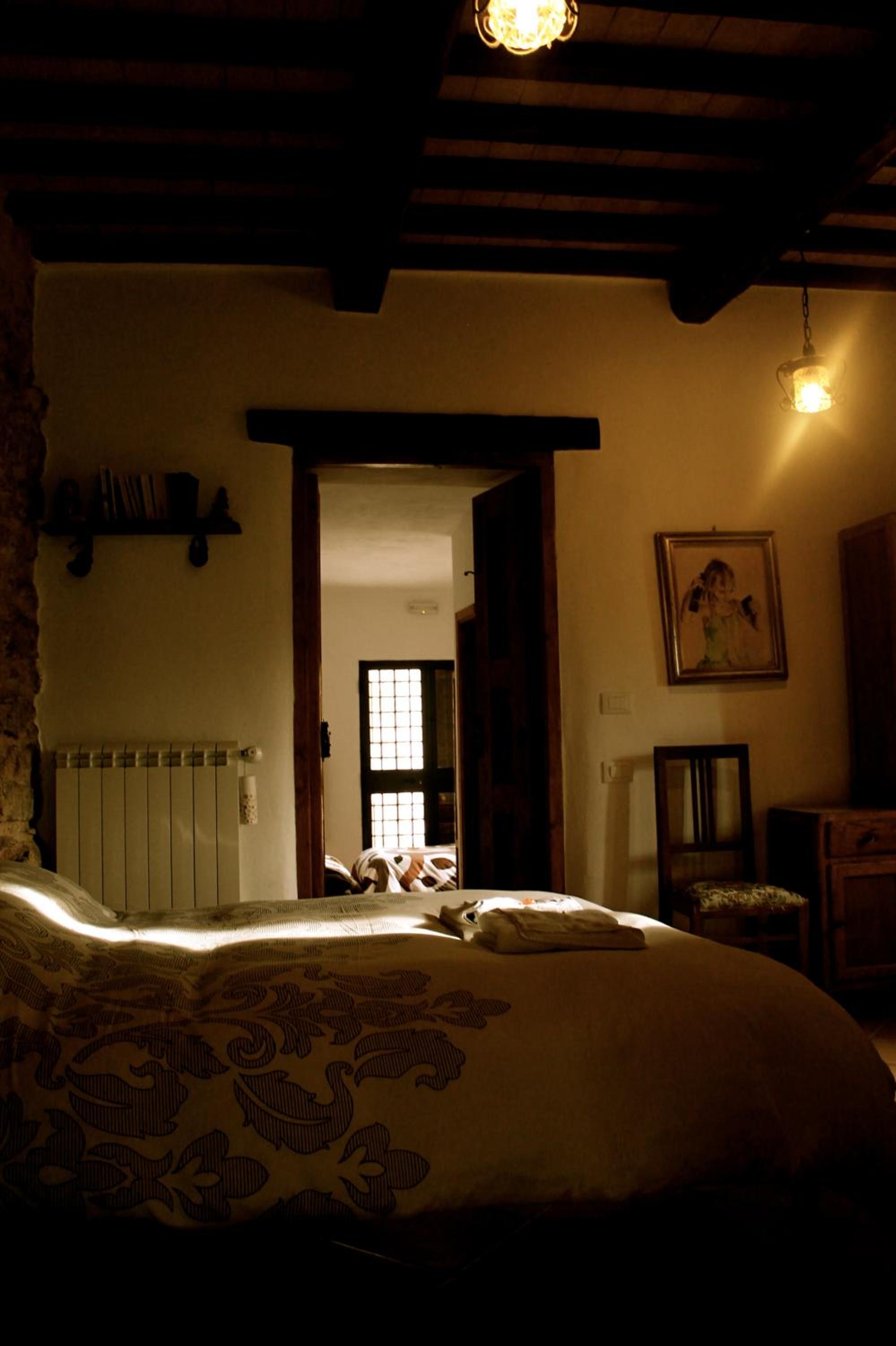 Two-Bedroom Apartment with Terrace - Photo 25