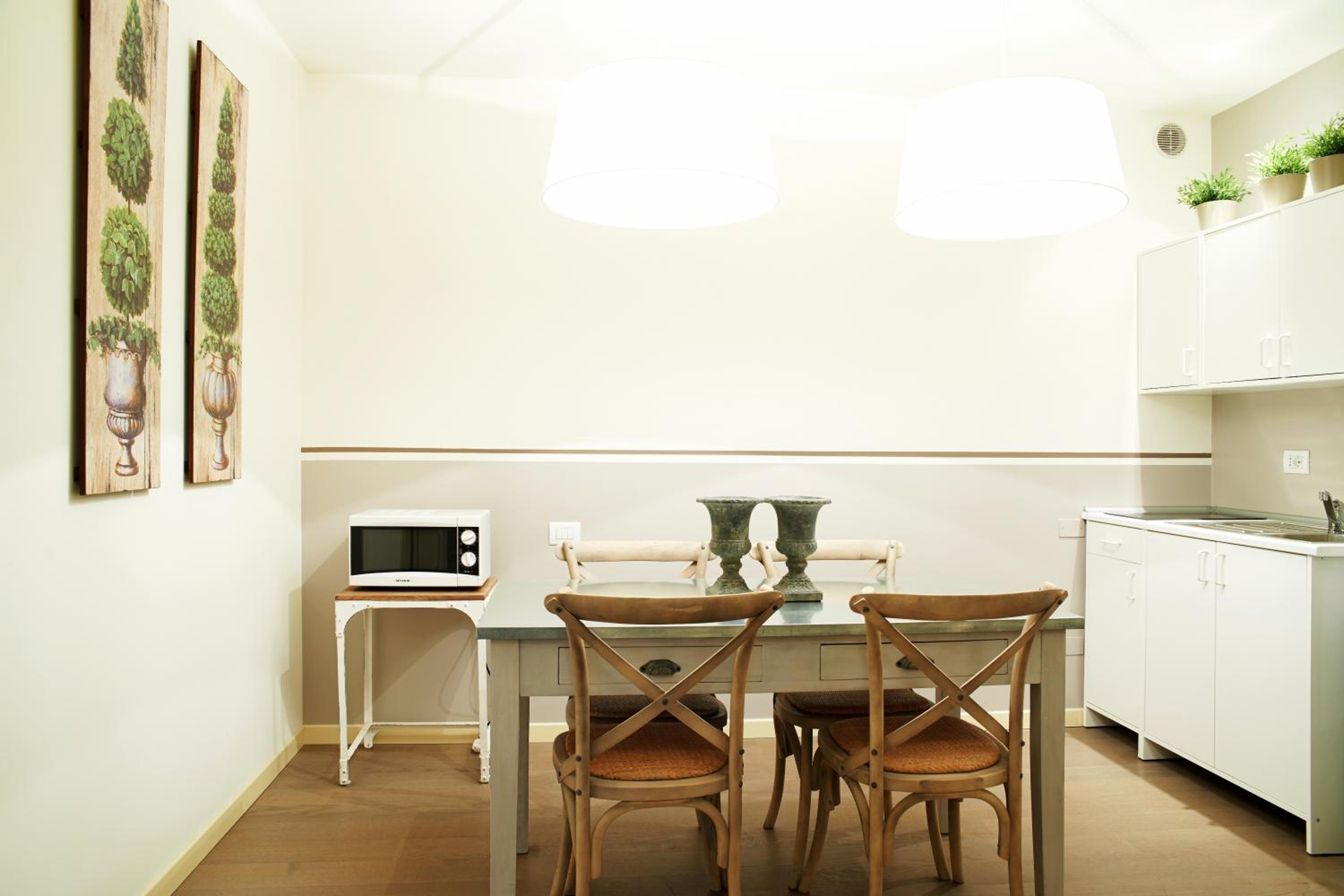 One-Bedroom Apartment - Photo 35