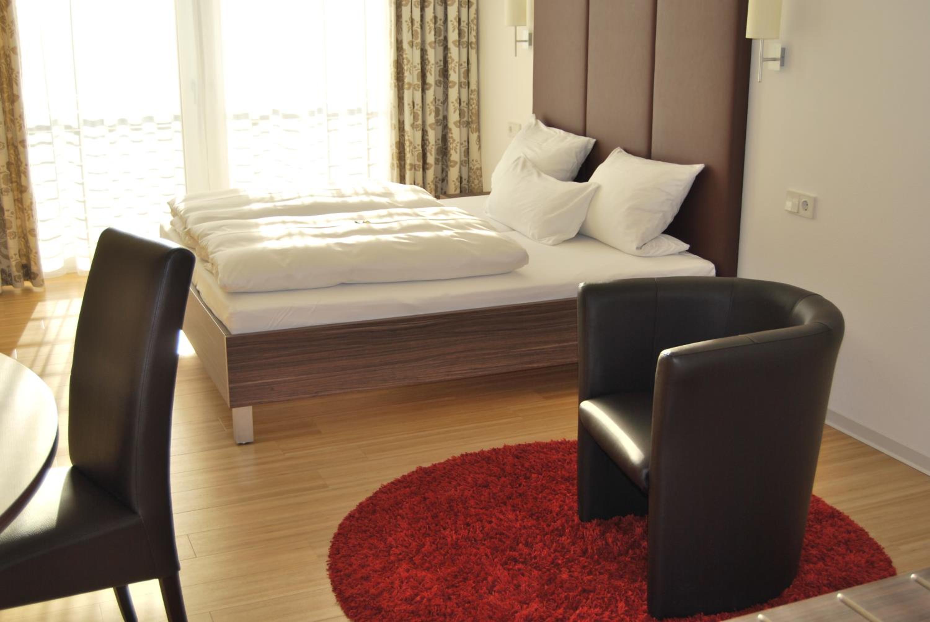 Double Room with View - Photo 8