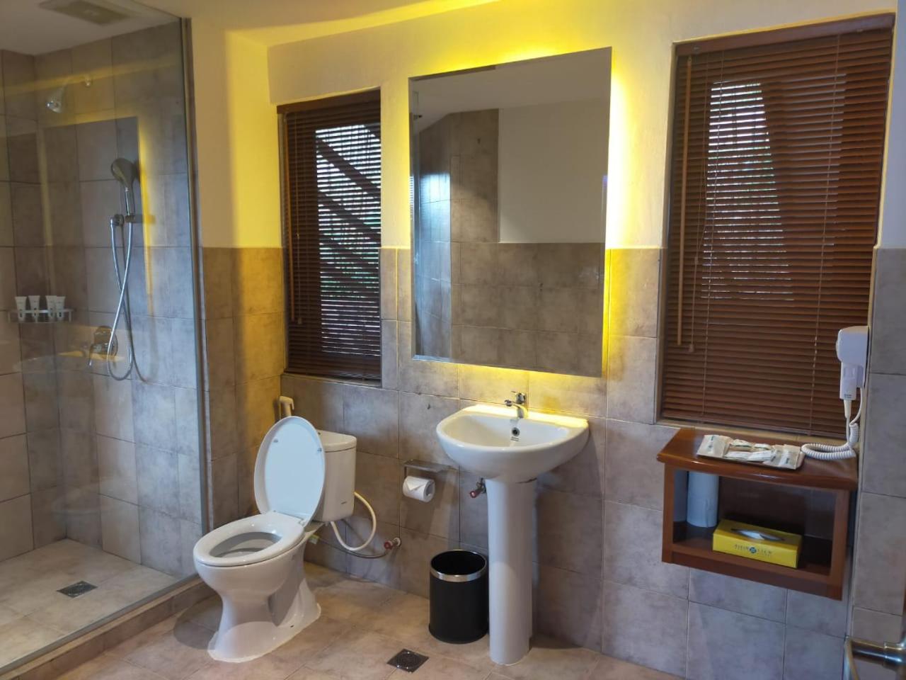 Two-Bedroom Villa with Free Shuttle from Nongsapura Ferry Terminal - Photo 3