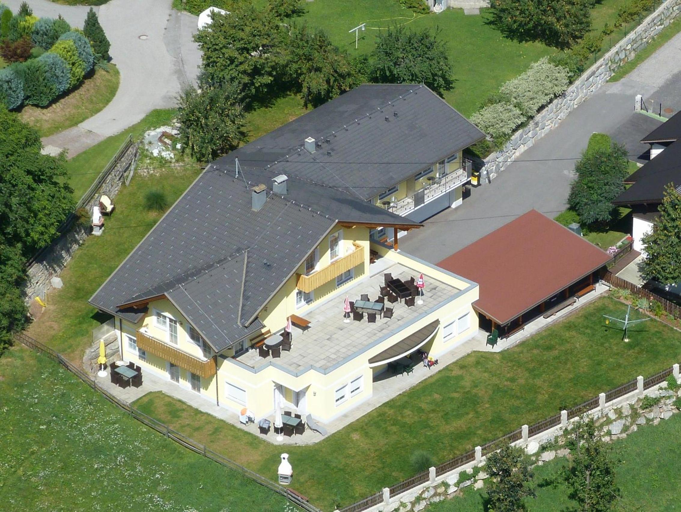 Three-Bedroom Apartment with Mountain View