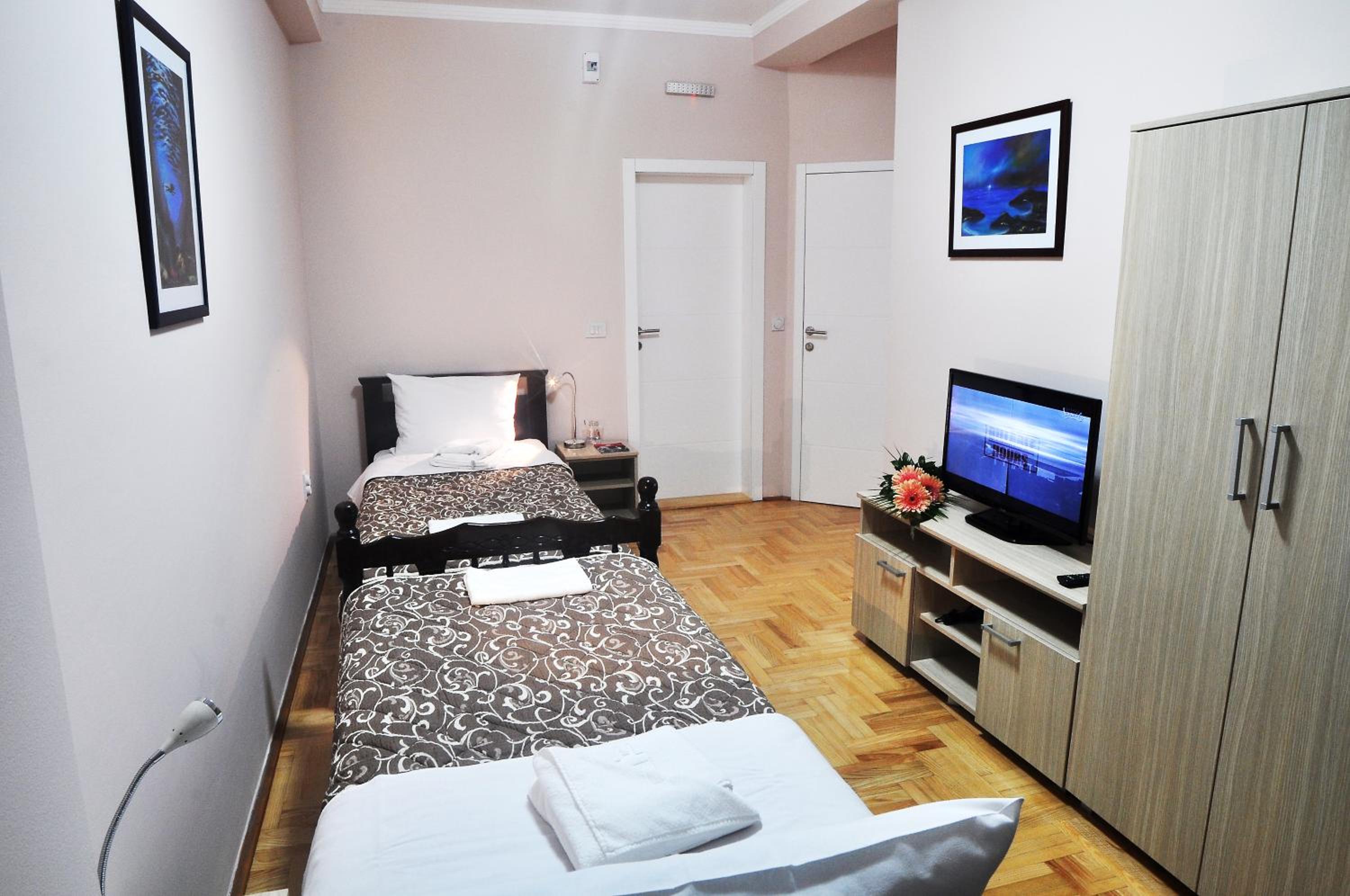 Standard Twin Room photo 1
