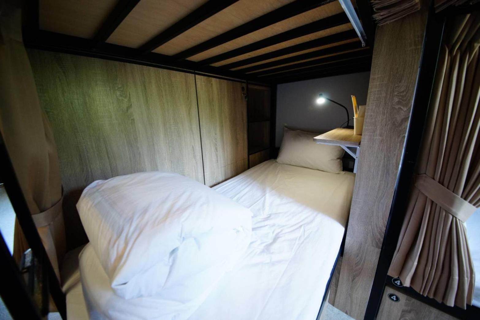 Single Bed in 10-Bed Dormitory Room photo 3