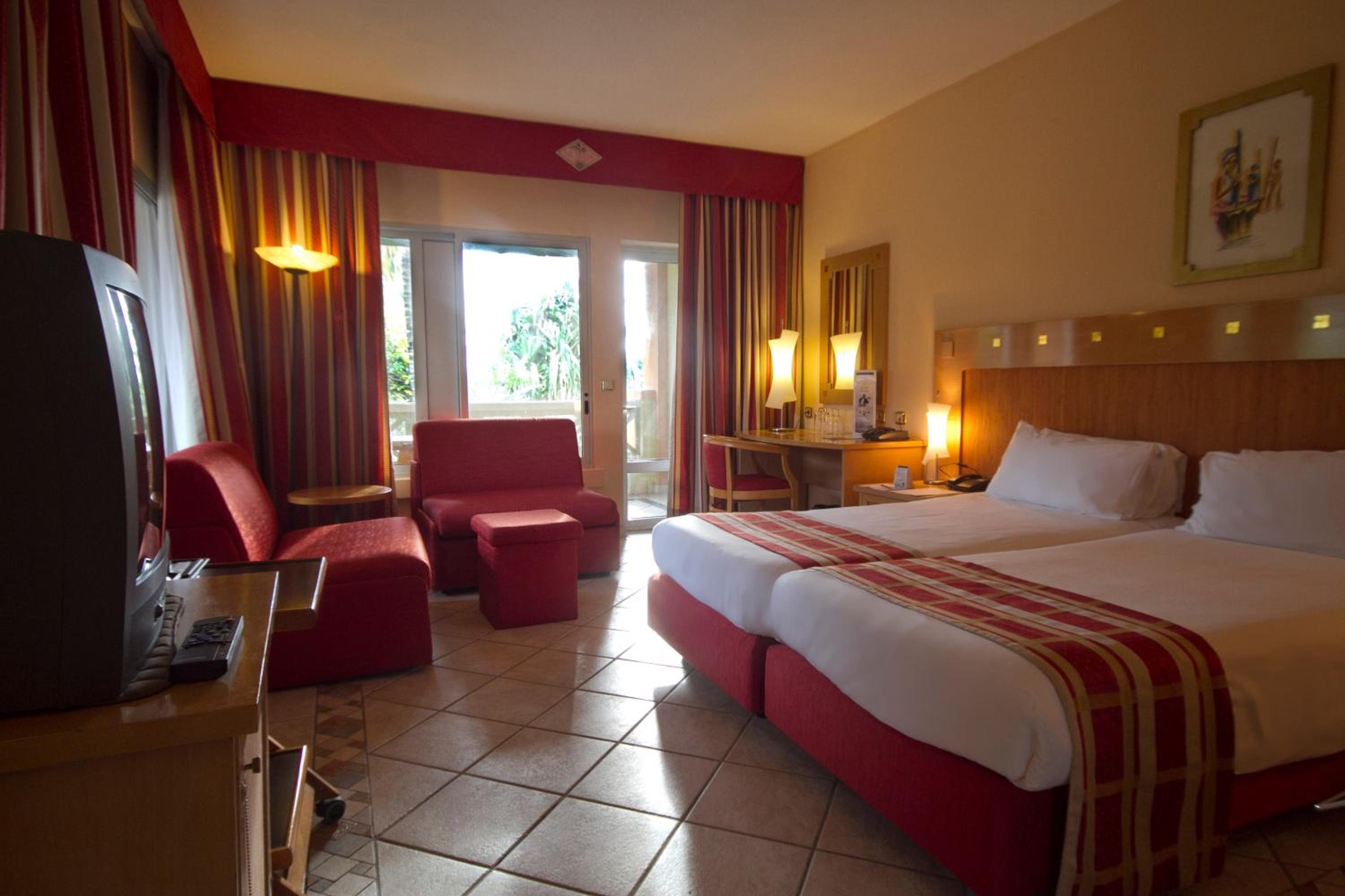 Suite with Garden View