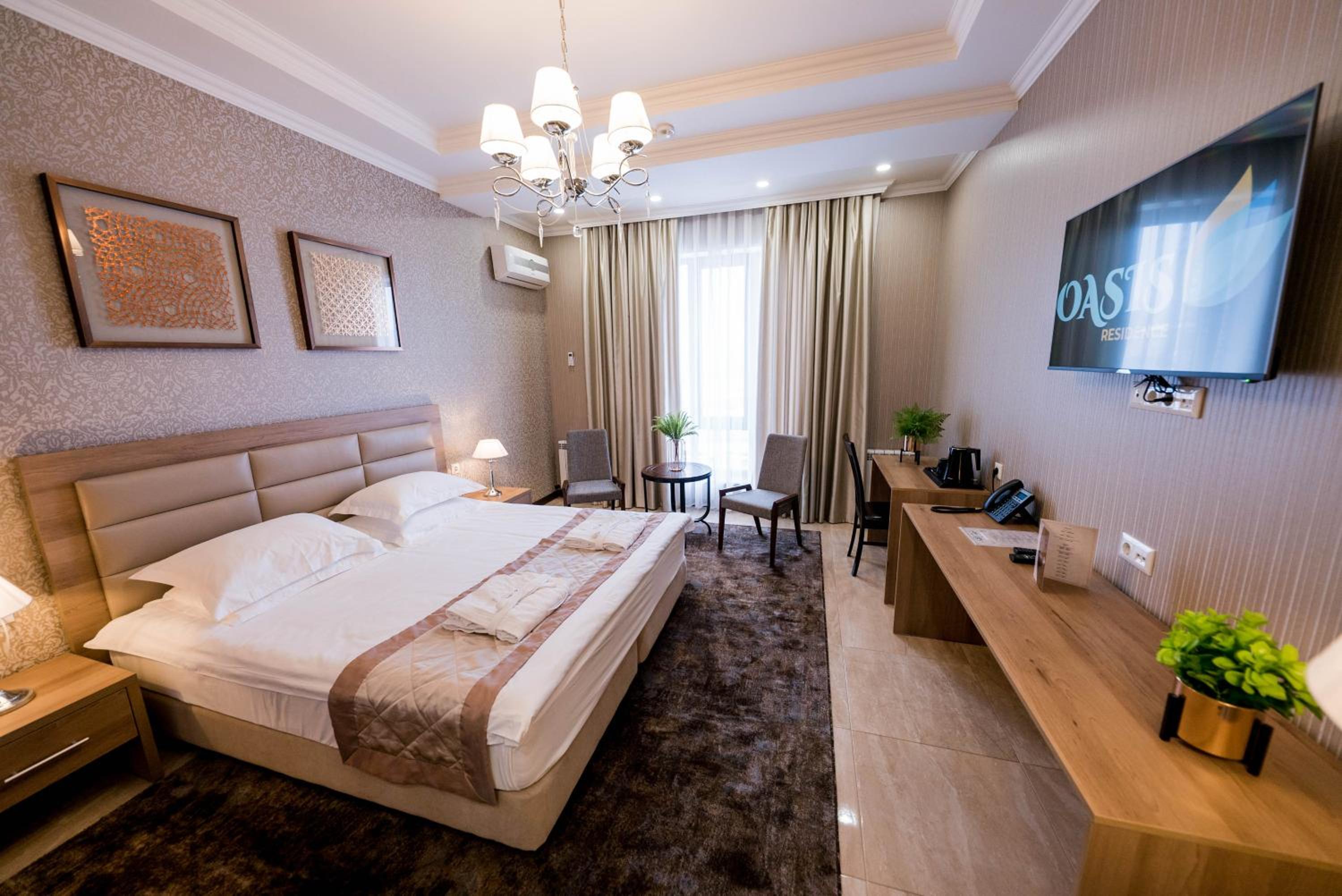 Large Double Room photo 1