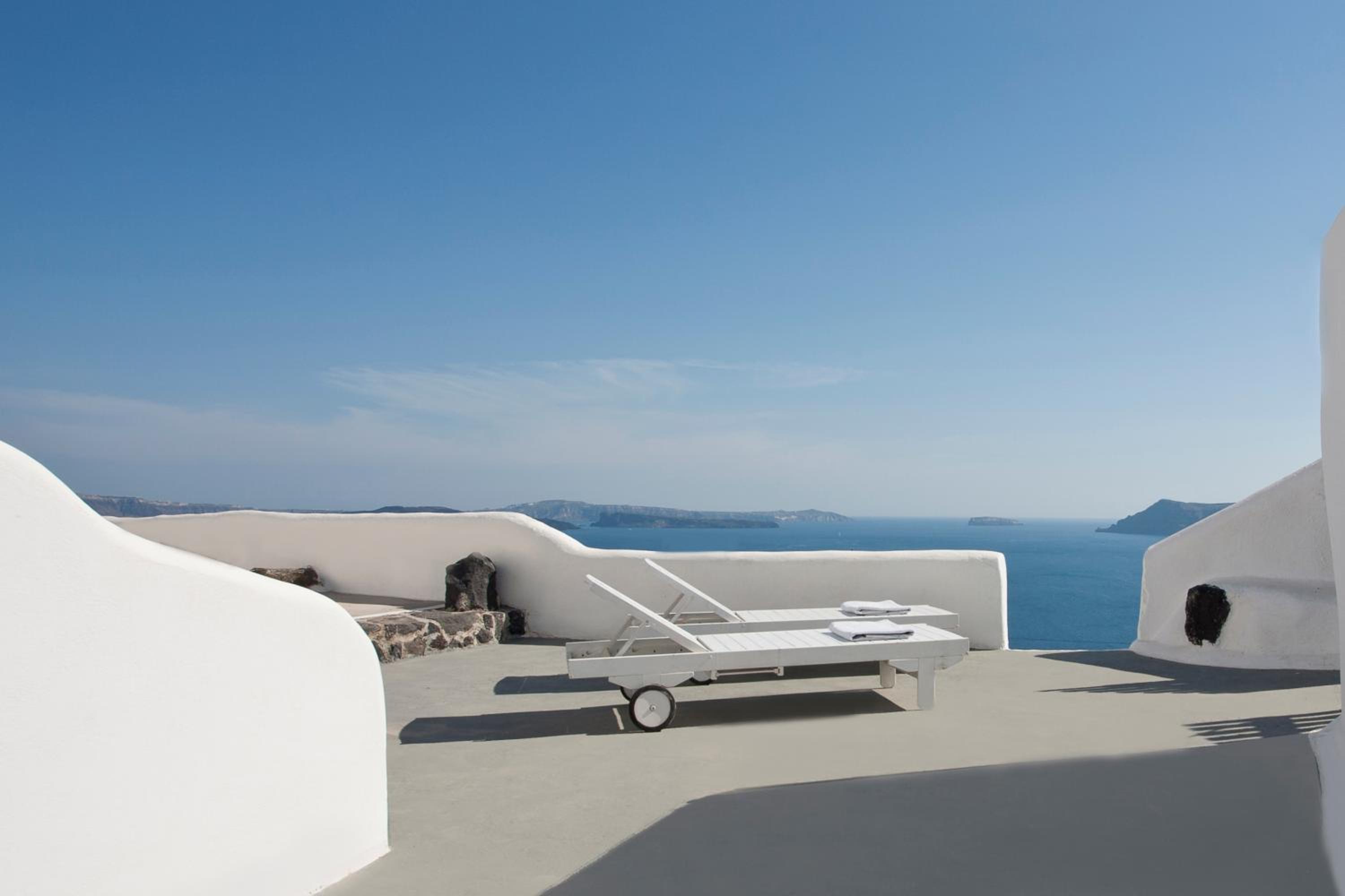 Standard Double With Caldera View photo 3