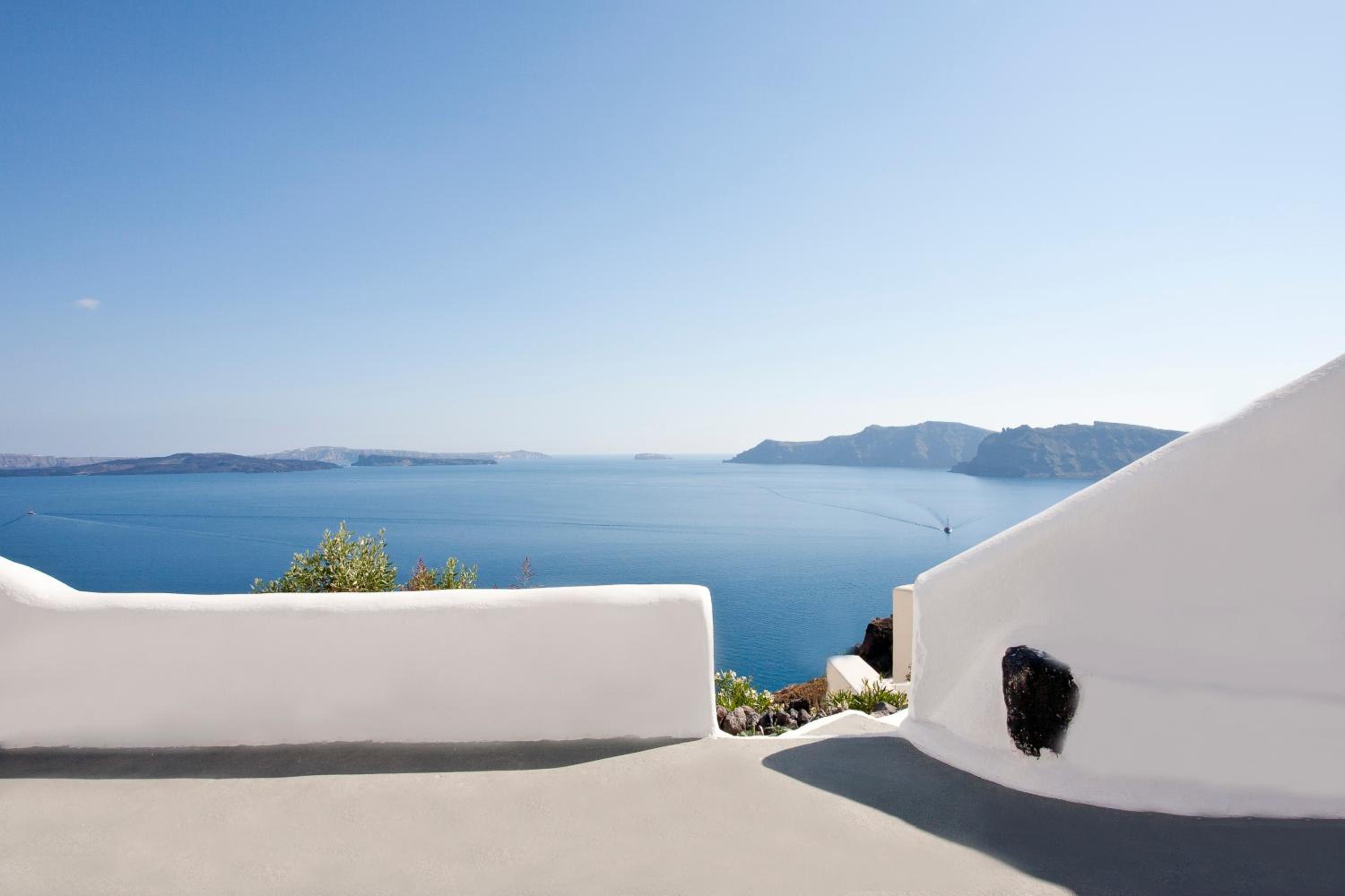 Standard Double With Caldera View photo 2