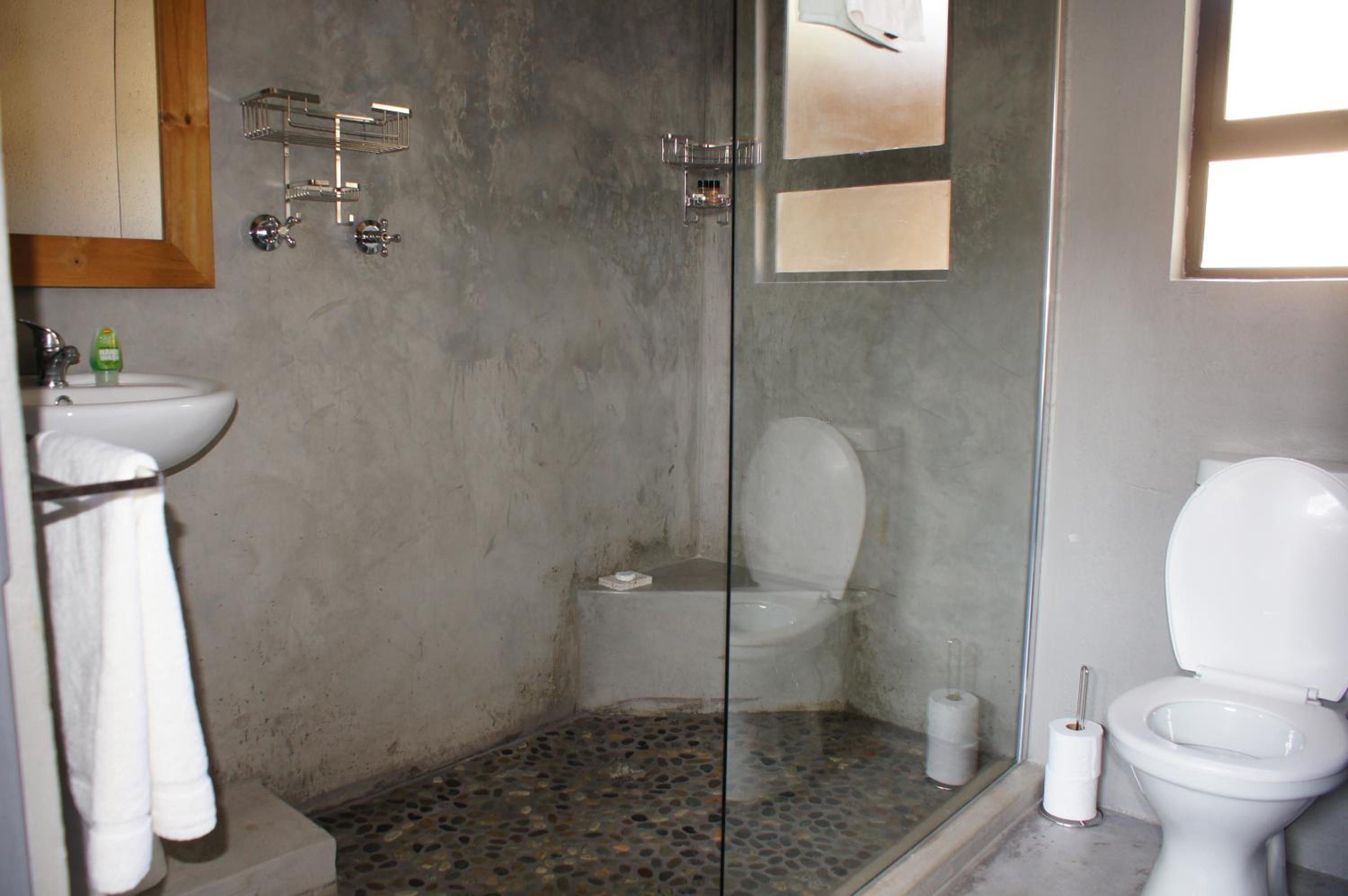 Suite - Photo 11