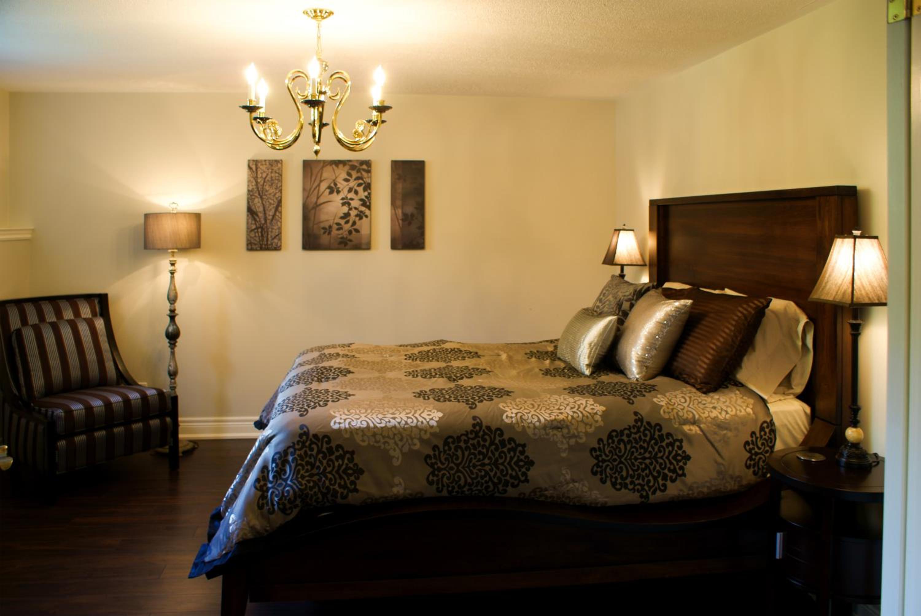 Queen Suite photo 1