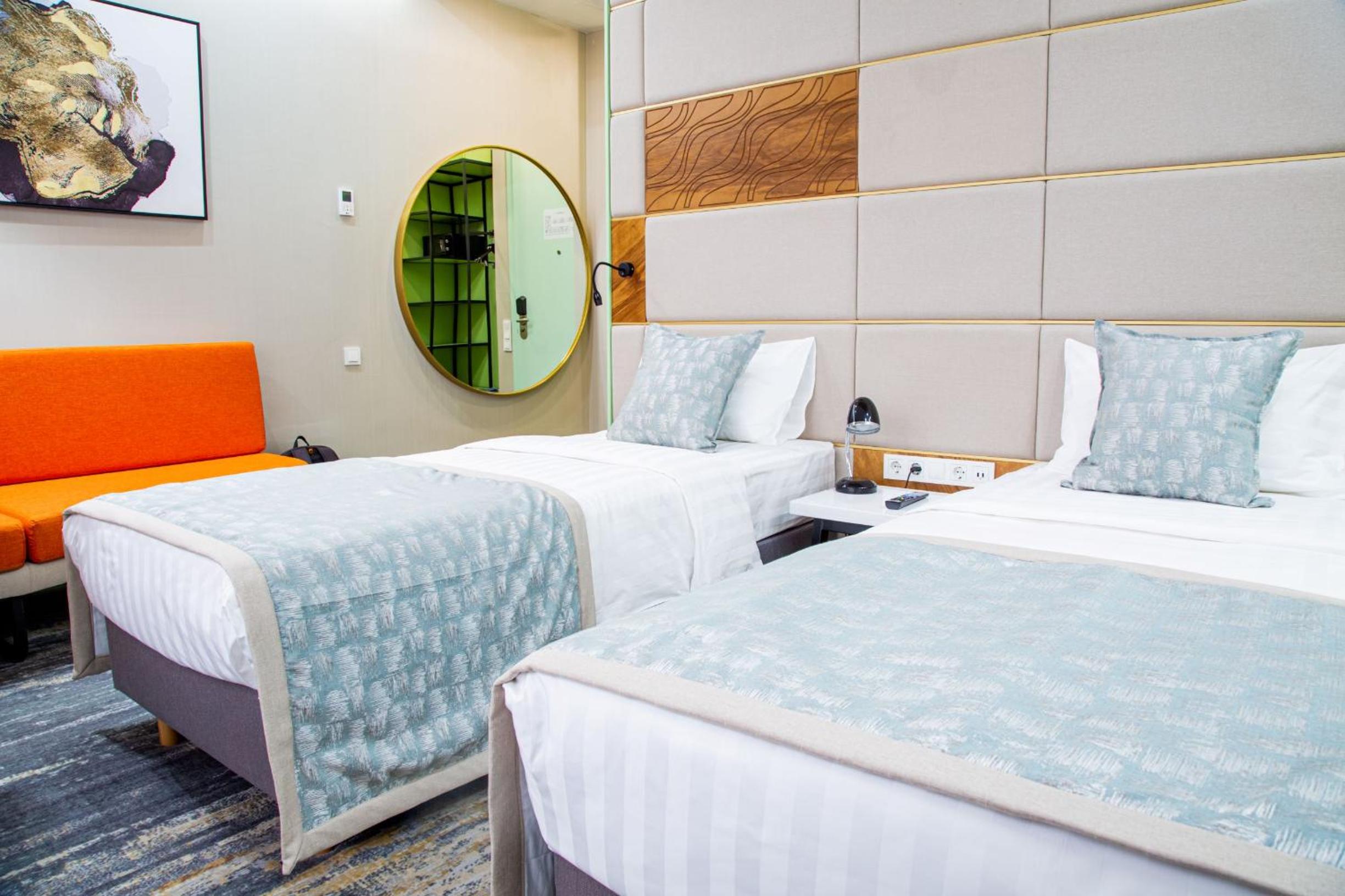 Standard Double or Twin Room - Photo 3