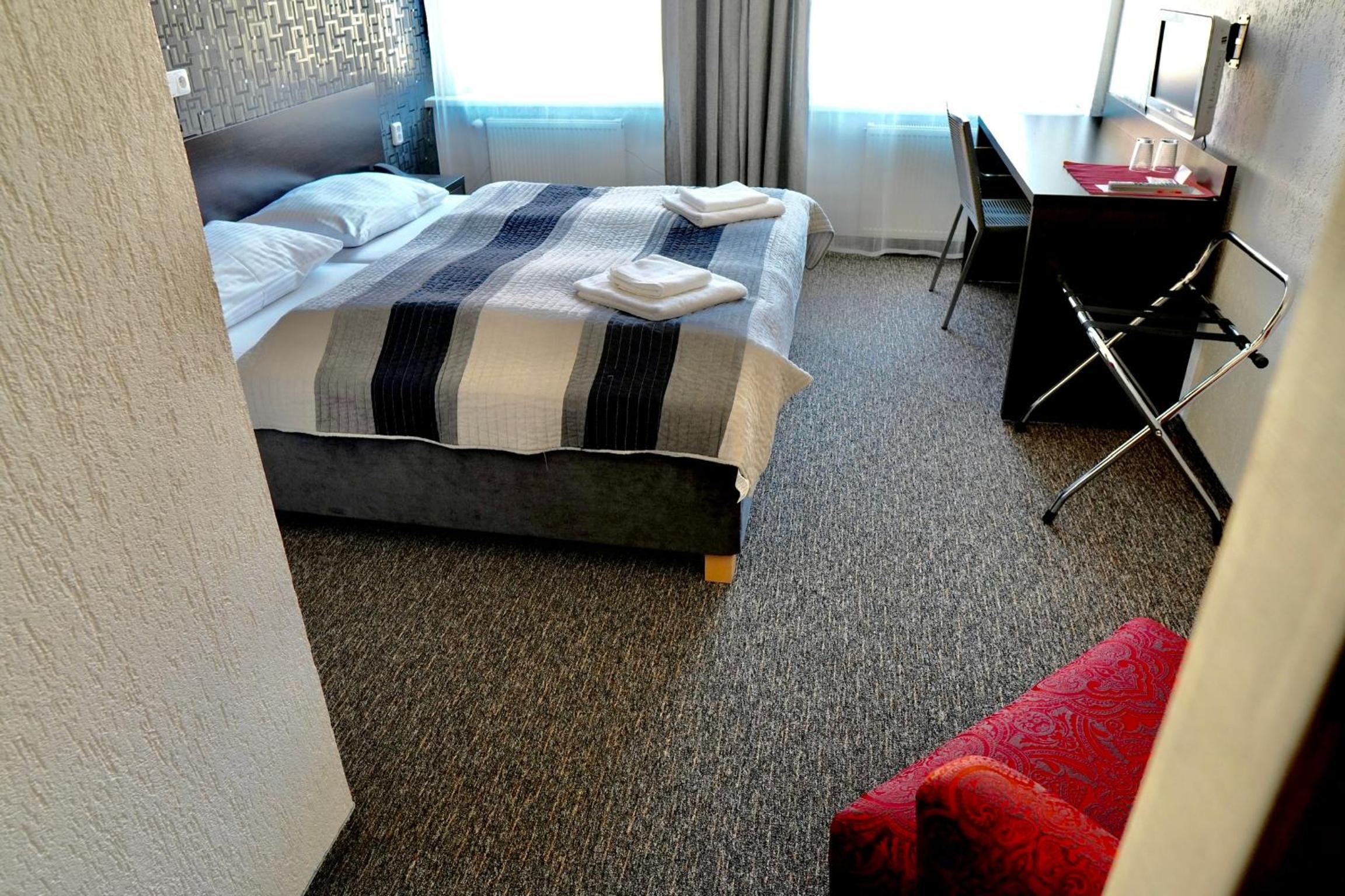 Triple Room - Photo 2