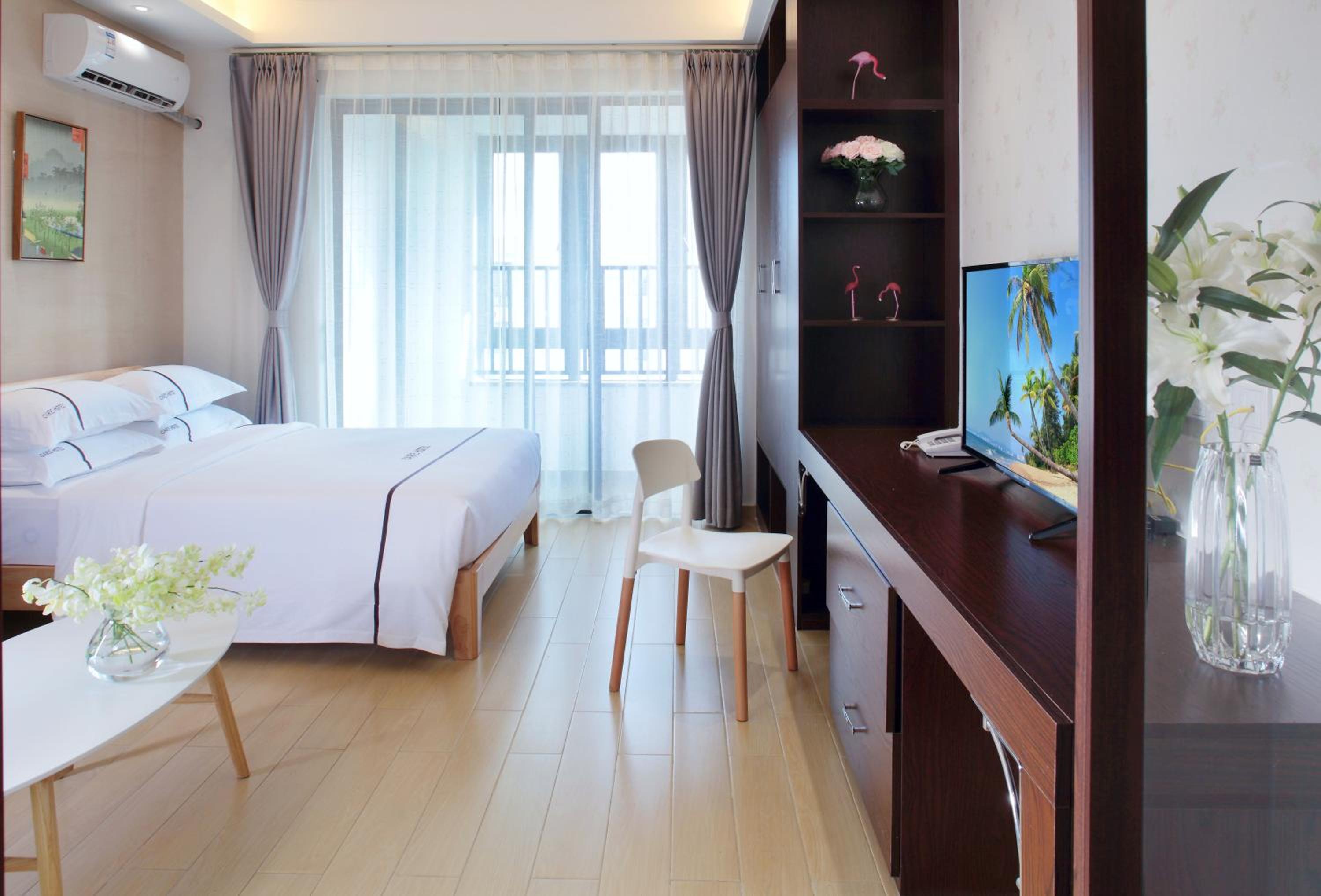 Standard Queen Room photo 3