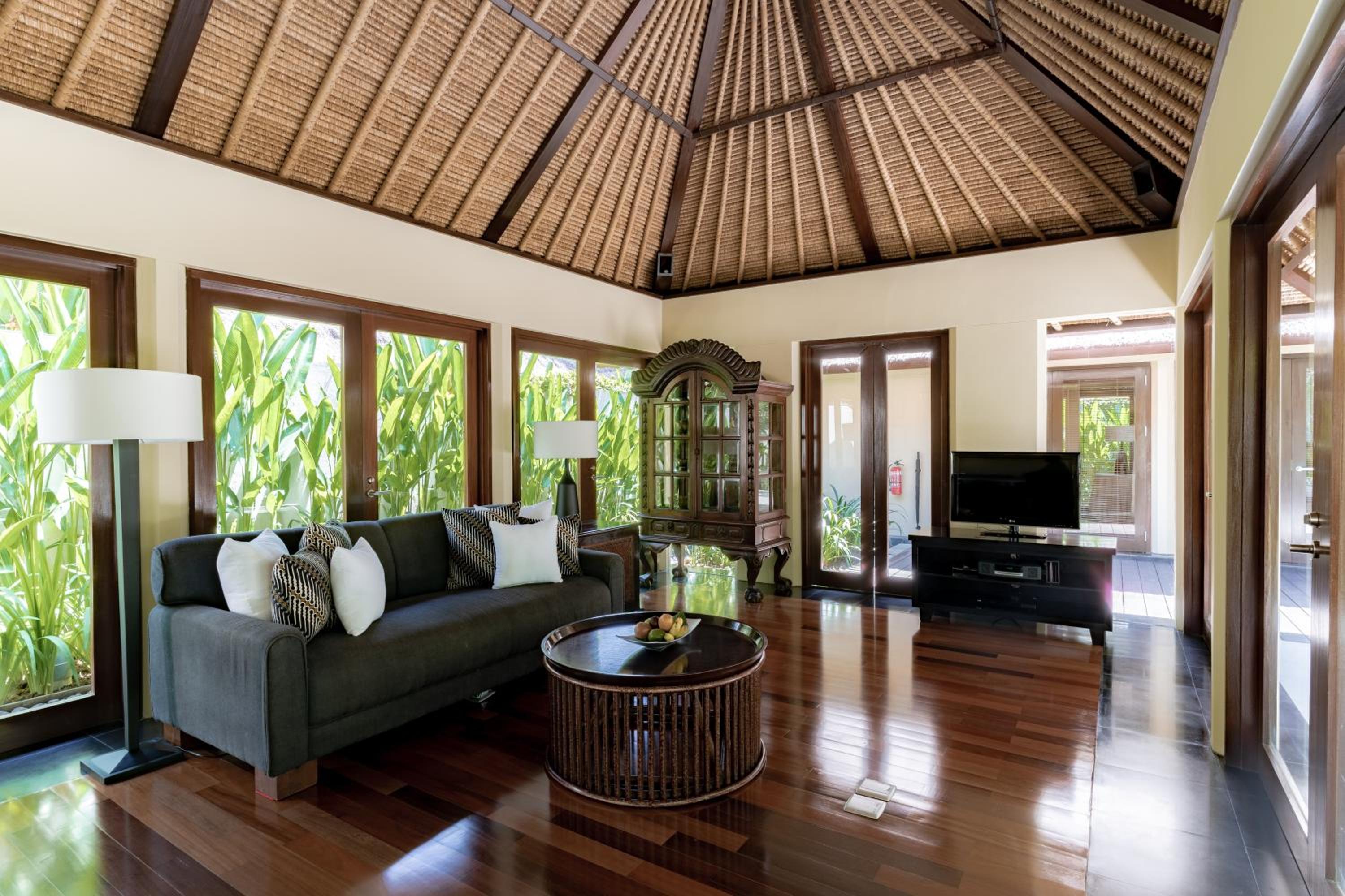 One-Bedroom Private Pool Villa with Free Airport Transfer - Photo 14