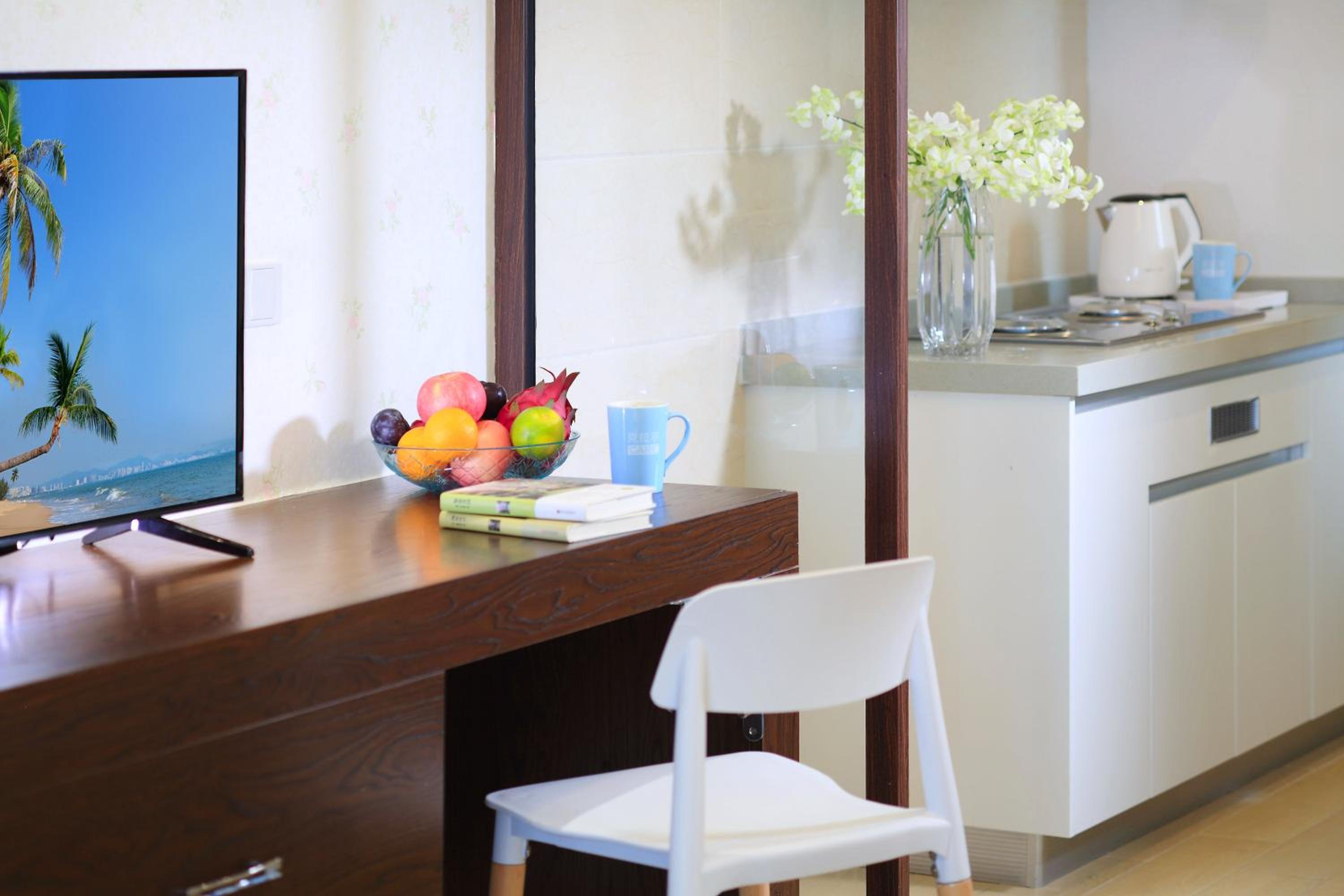 Superior Family Room photo 2